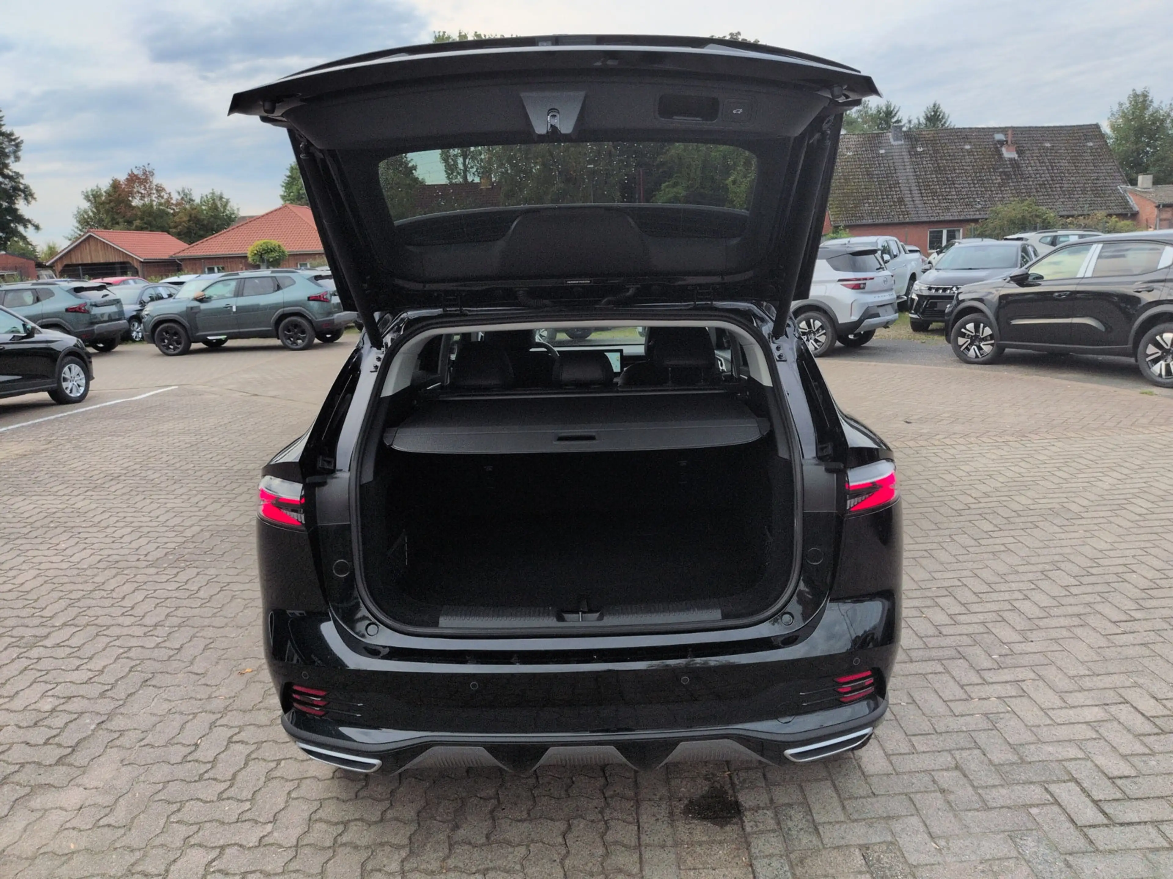 MG HS 170 PS Automatik Luxury SHZ elek. Heckklappe RFK — photo 15
