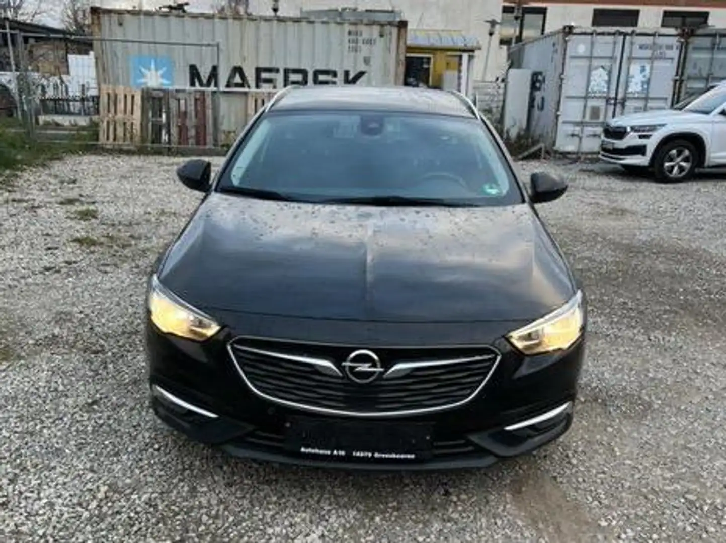 Opel Insignia Dynamic Schwarz - 2