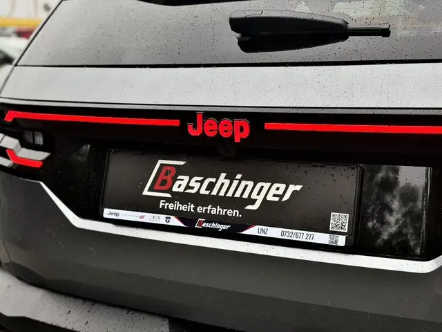 Jeep Compass view 7
