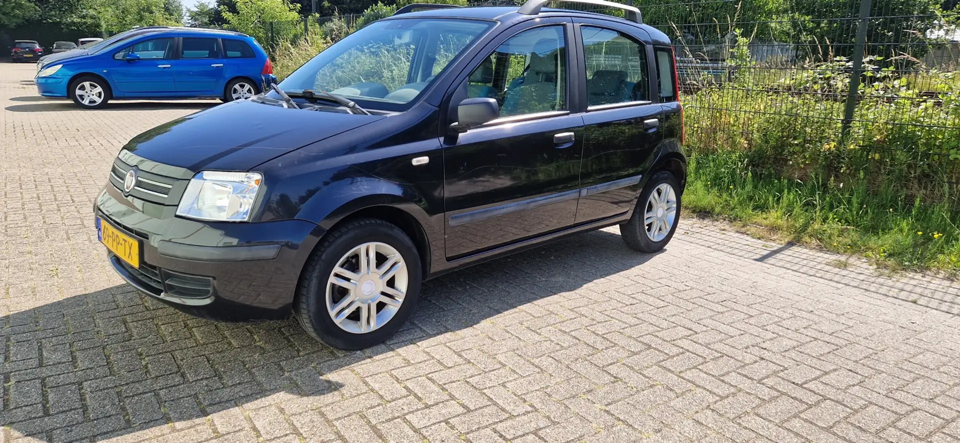 Fiat Panda 1.2 Airco. Automaat Zwart - 2