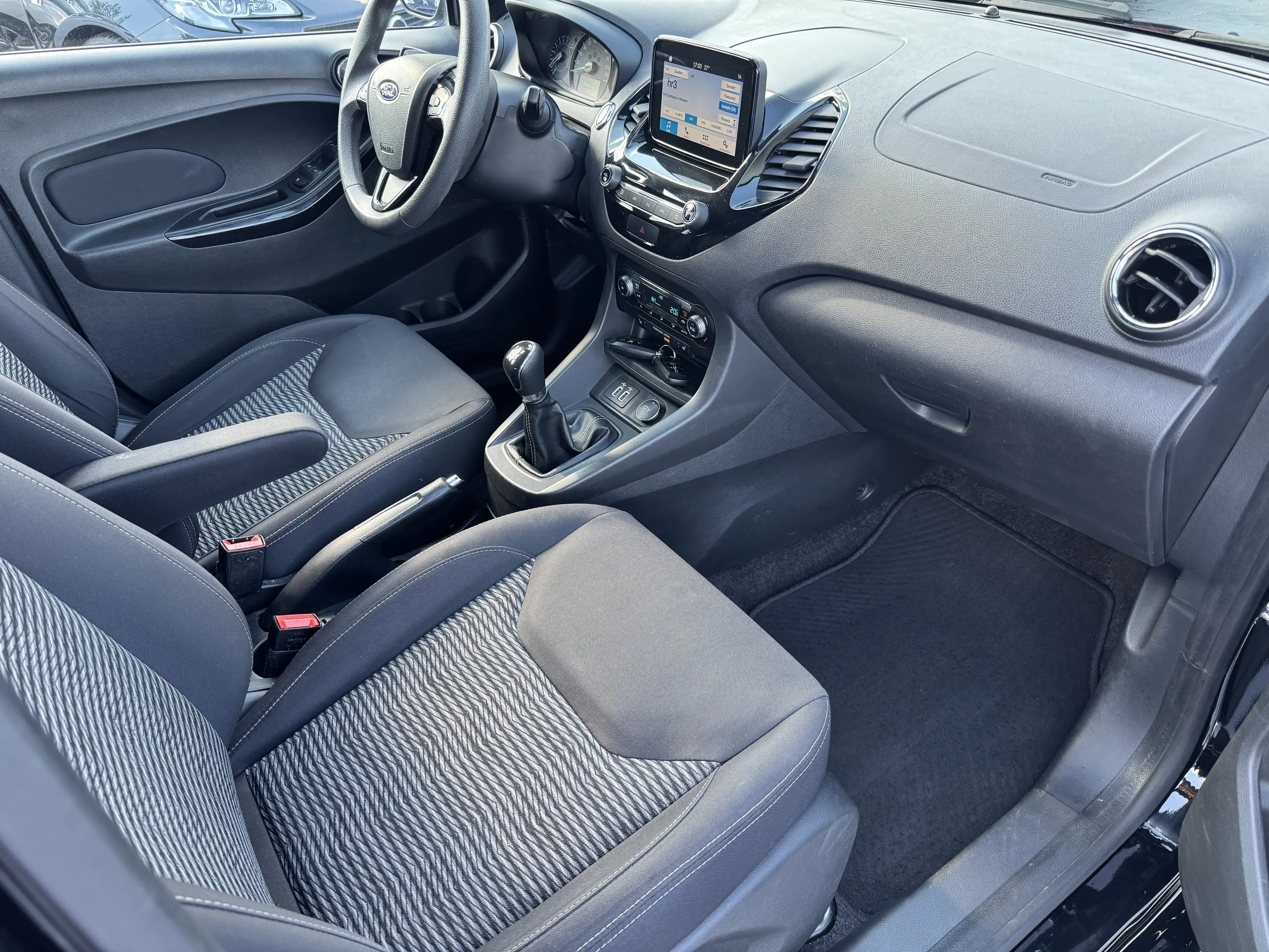 Ford Ka/Ka+ 1,2 Cool & Connect / Apple CarPlay / Klima — photo 2