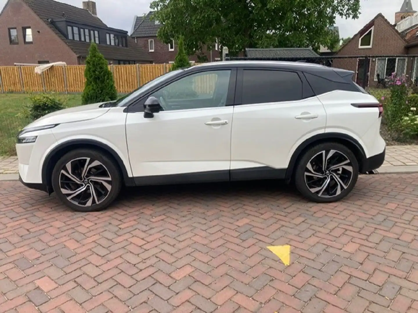 Nissan Qashqai 1.3 MHEV X Tekna Plus White - 1