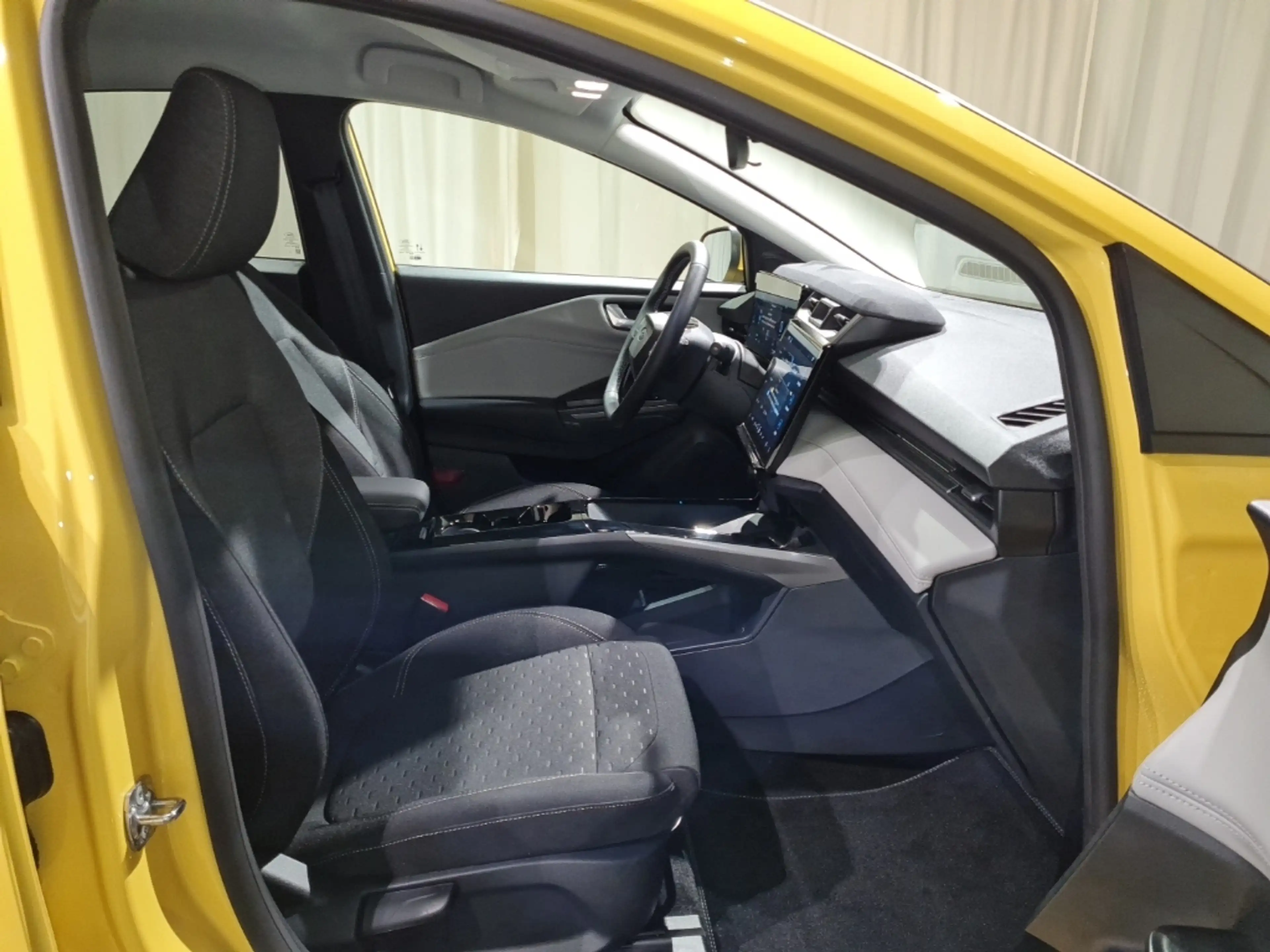 Ford Puma Gen-E Gen-E 46,8kWH "Winter-Paket"RFK"GJR" — photo 5