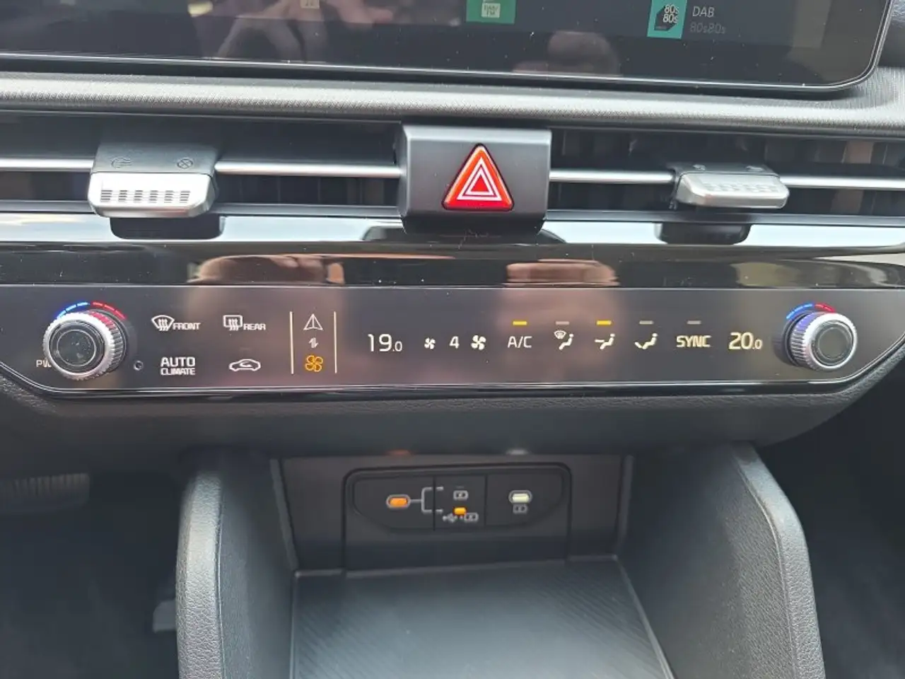 Kia Sportage 1.6 T-GDI AWD DCT Navi/Winterp/LED/Kamera **, миниатюра 23