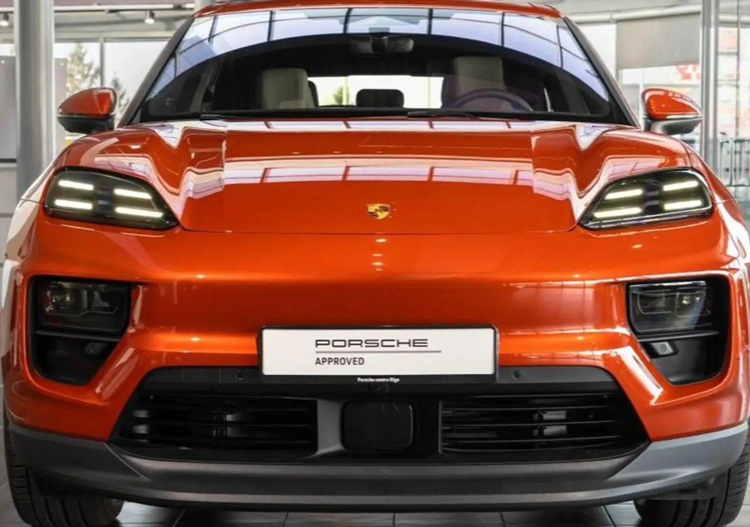 Porsche Macan 4 Naranja - 1