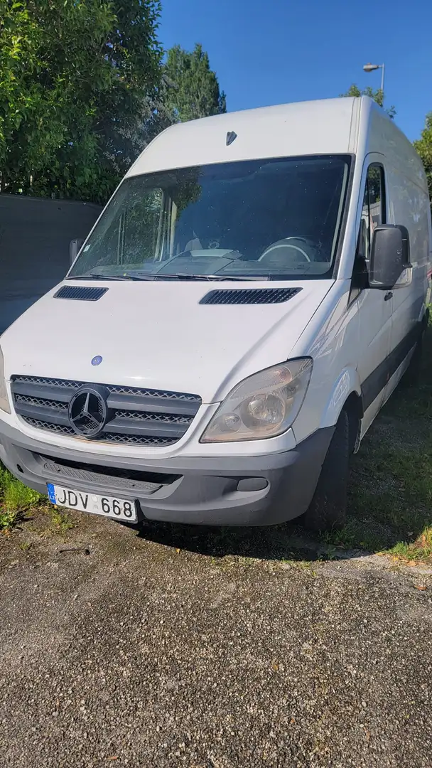 Mercedes-Benz Sprinter - 2