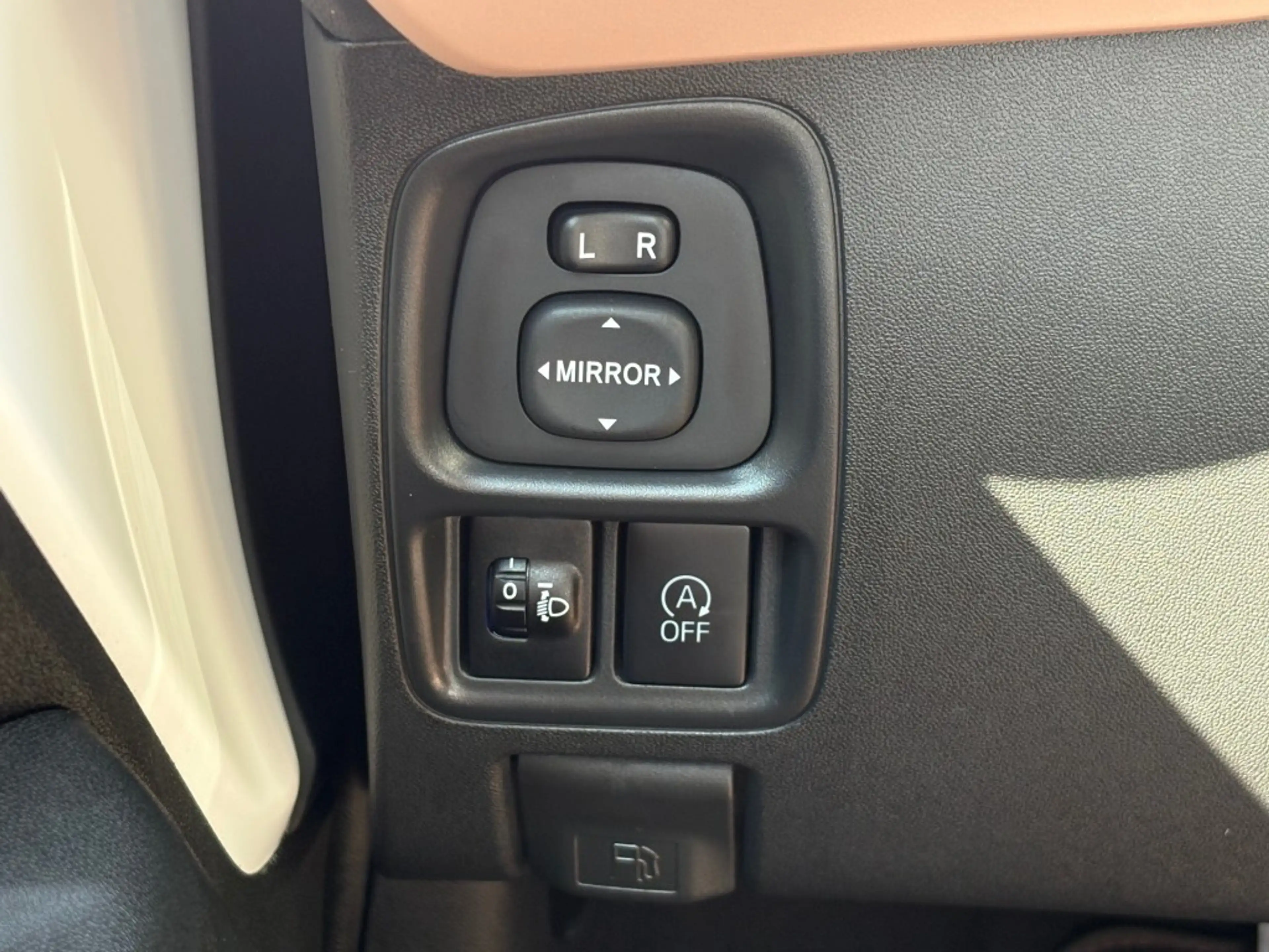Citroen C1 1.0 VTI ELLE. CAMERA CRUISE (CARPLAY NAVI) AIRCO — photo 12