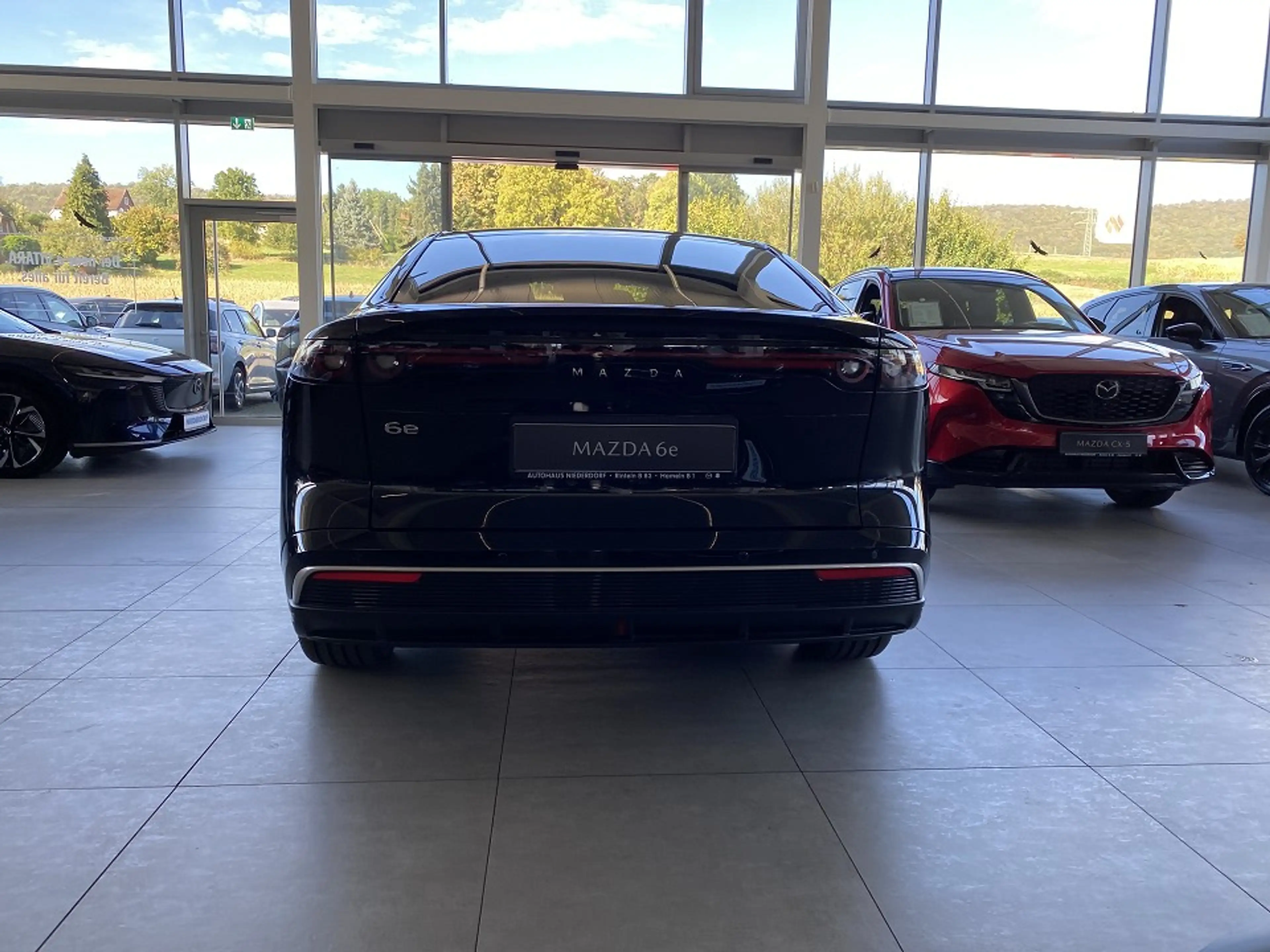 Mazda 6e EV Takumi Long Range bis zu 6.000 Umweltprämie — photo 12