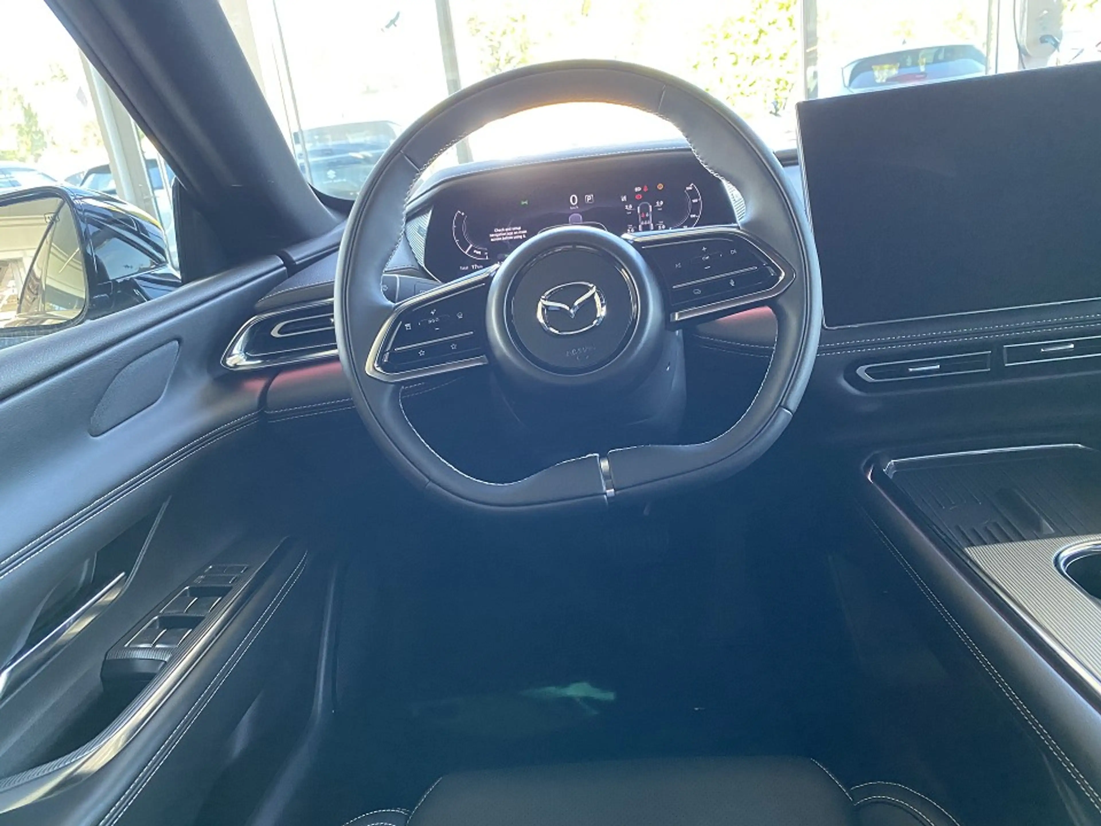 Mazda 6e EV Takumi Long Range bis zu 6.000 Umweltprämie — photo 3