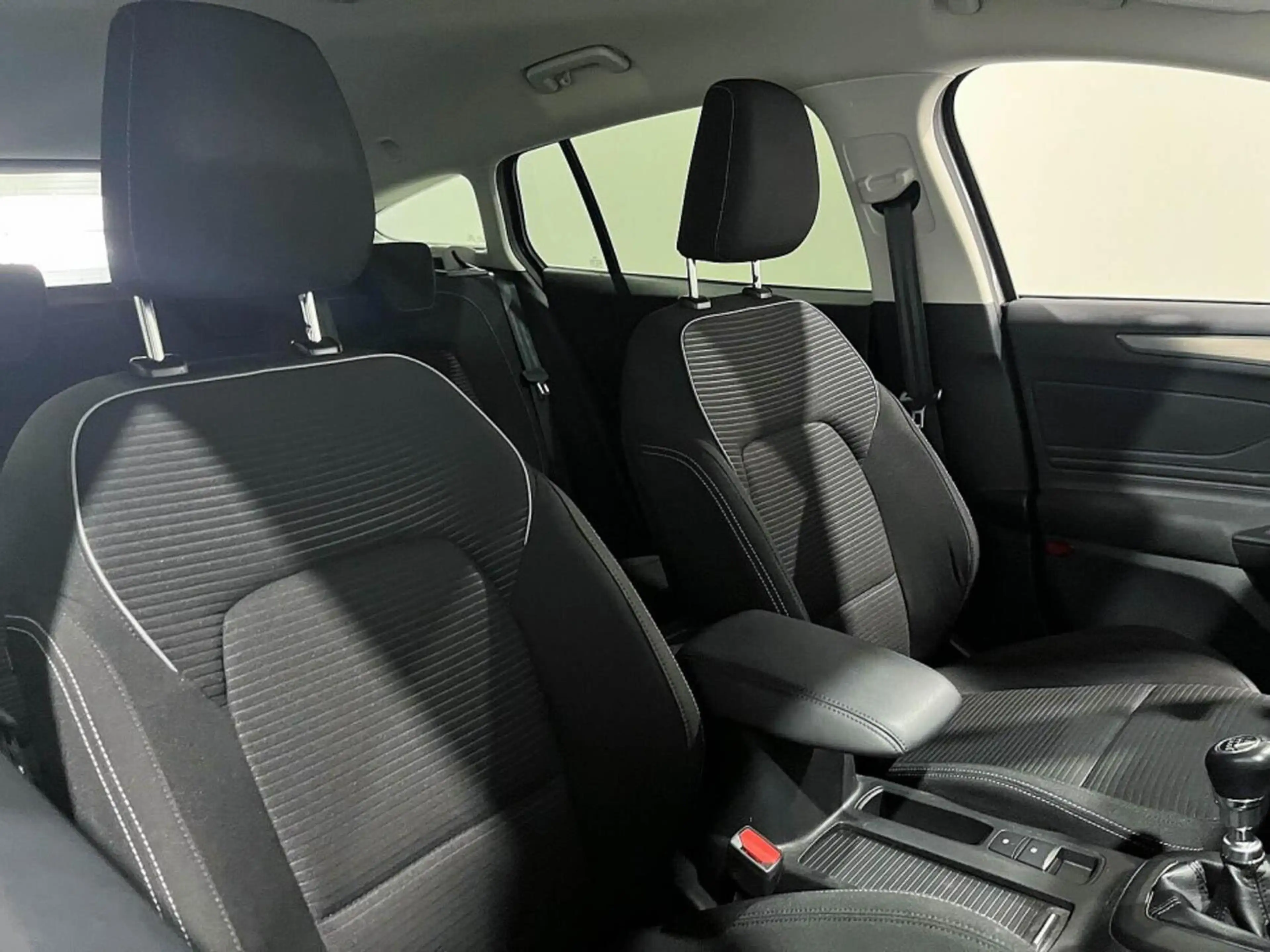 Ford Focus Wagon 1.0 EcoBoost Hybrid 125pk Titanium | Navigat — photo 17