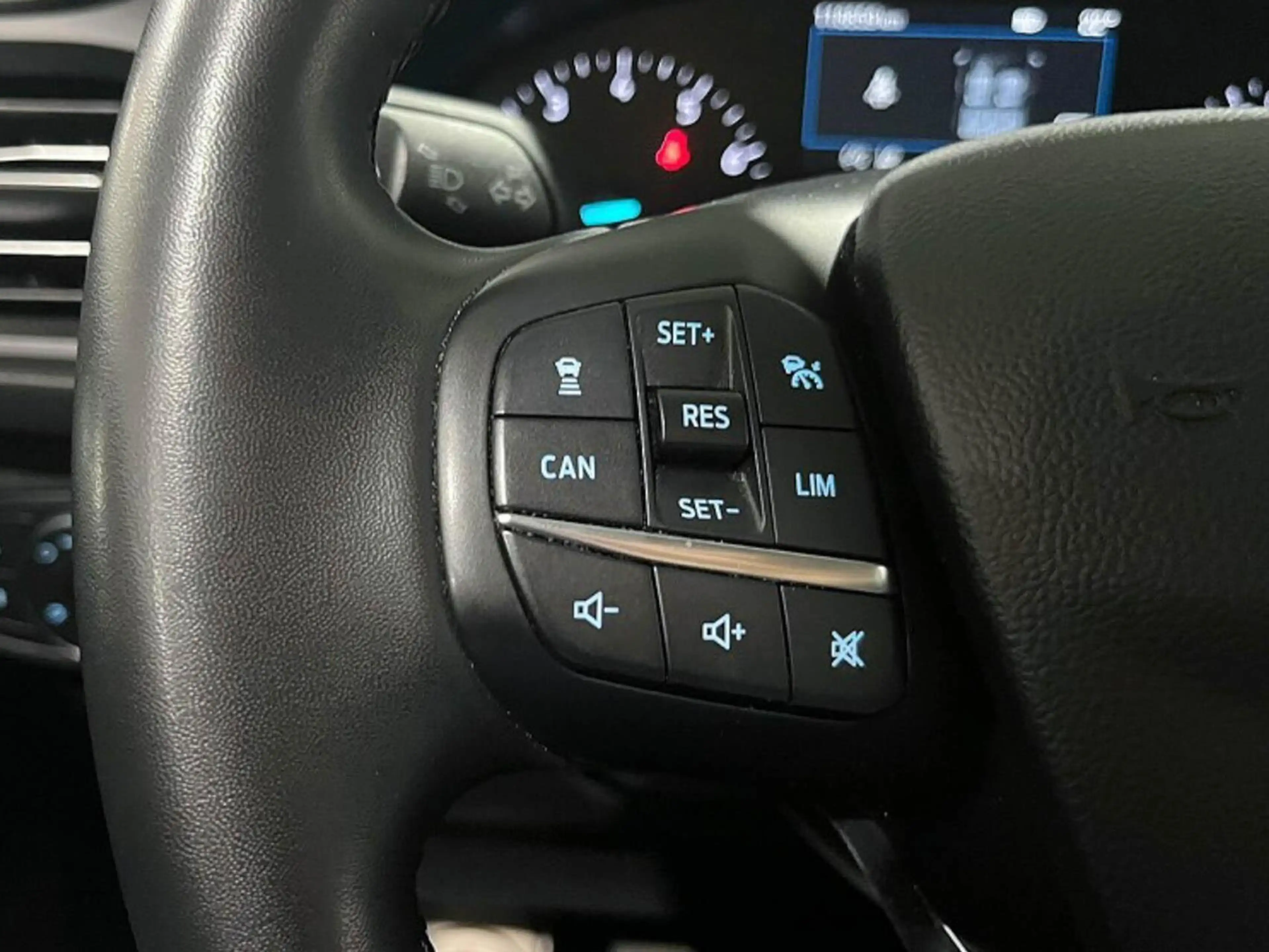 Ford Focus Wagon 1.0 EcoBoost Hybrid 125pk Titanium | Navigat — photo 20