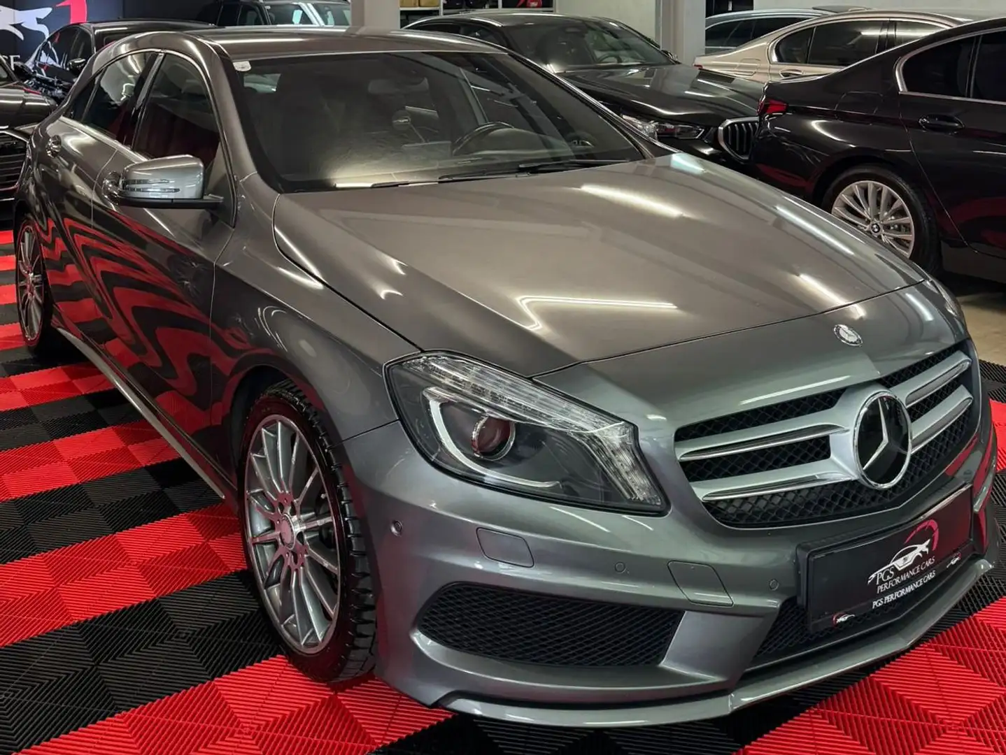Mercedes-Benz A 180 A 180 CDI /AMG/LED Grau - 1