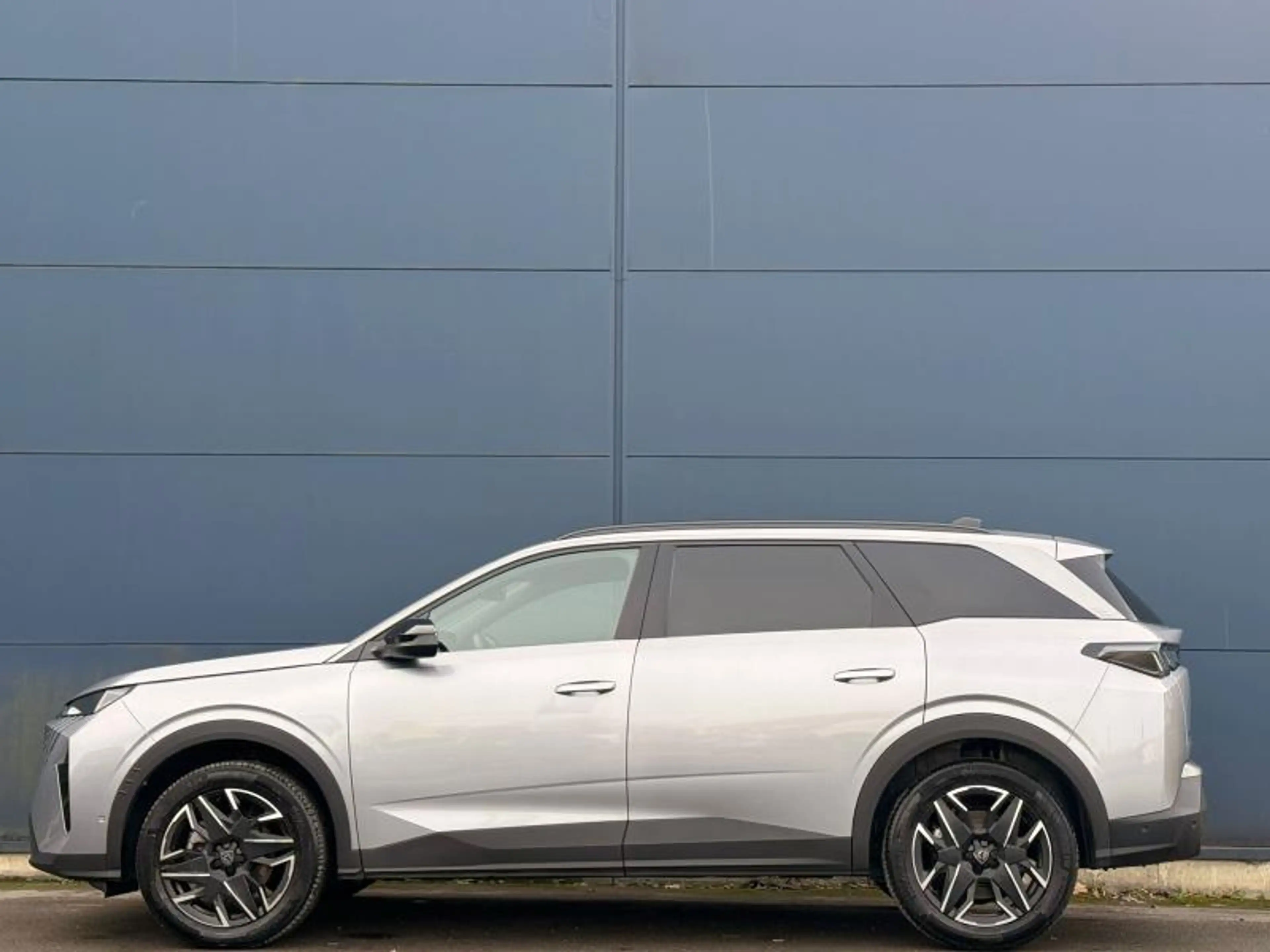 Peugeot 5008 Allure / E-DSC6 / Hybrid — photo 5