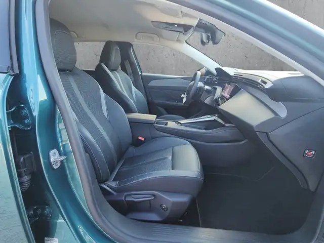 Peugeot 308 SW view 13