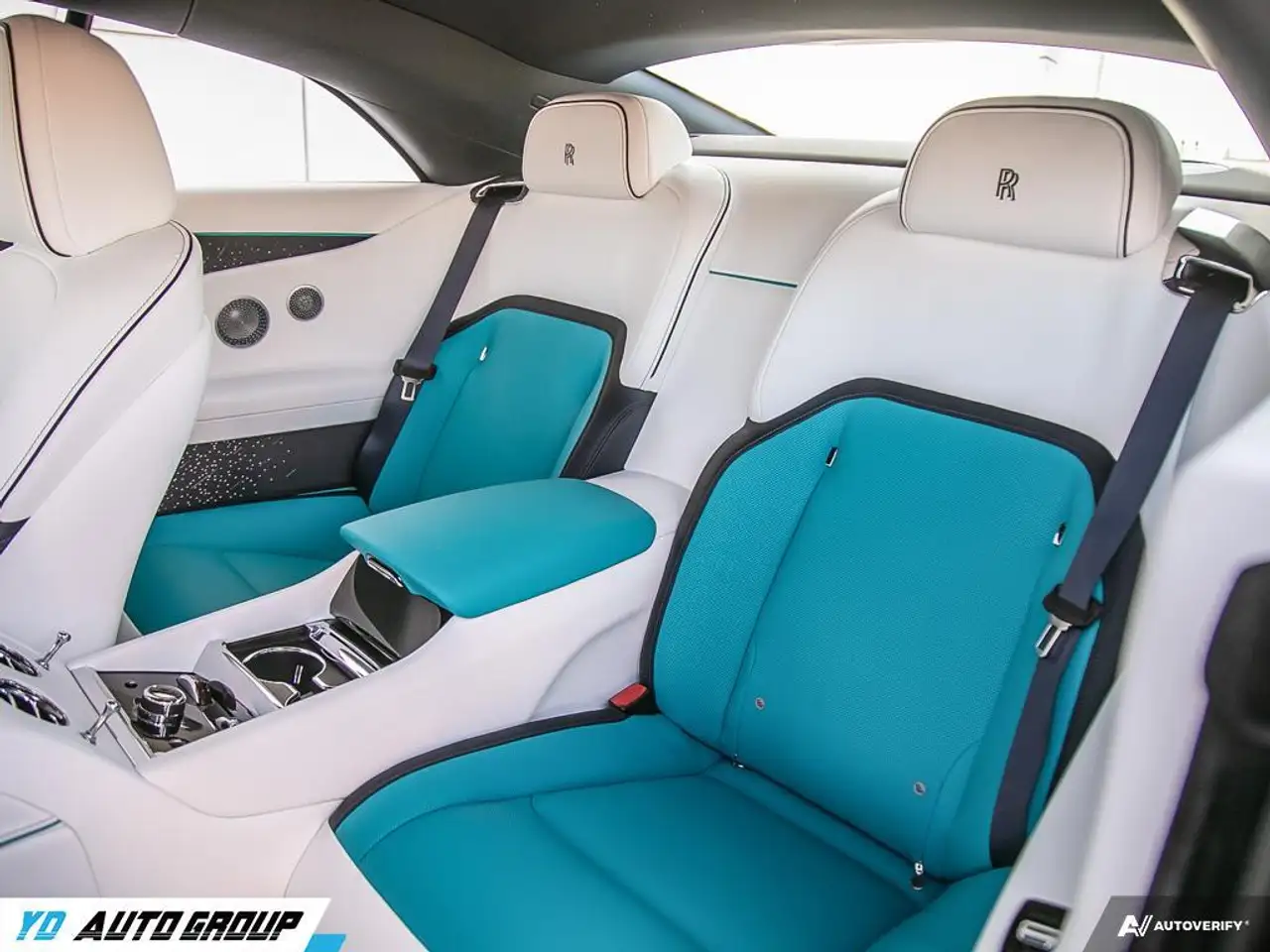 Rolls-Royce Spectre снимка Rolls-Royce Spectre