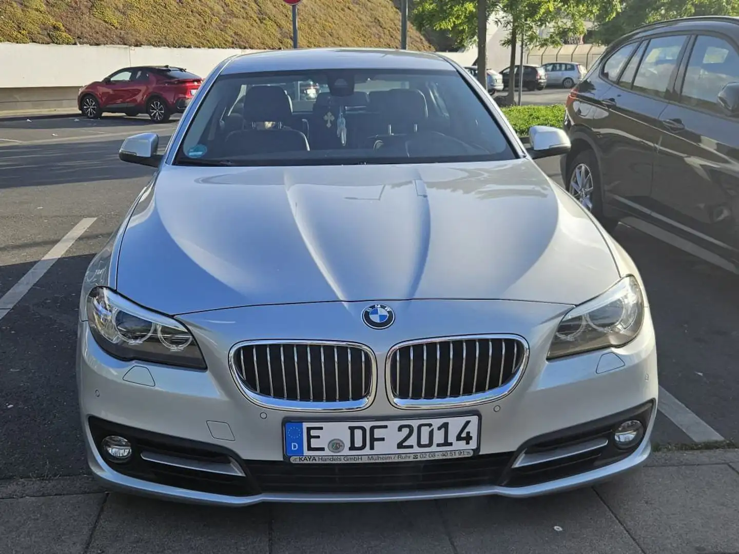 BMW 525 525d Aut. Luxury Line Silber - 1