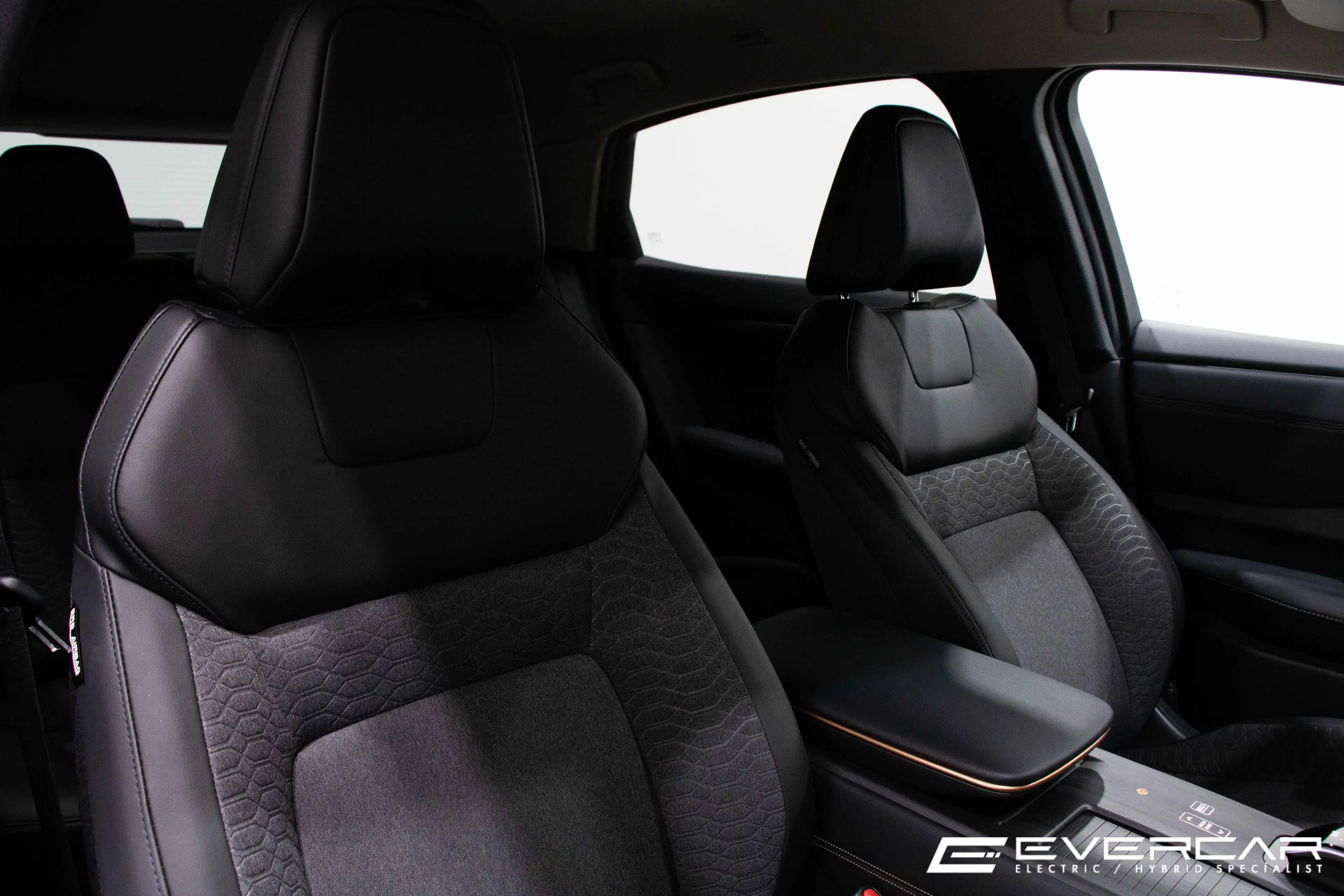 Nissan Ariya ADVANCE 63 KWH ***ELECTRIC SEATS*360°*HEAT PUMP*** — photo 11