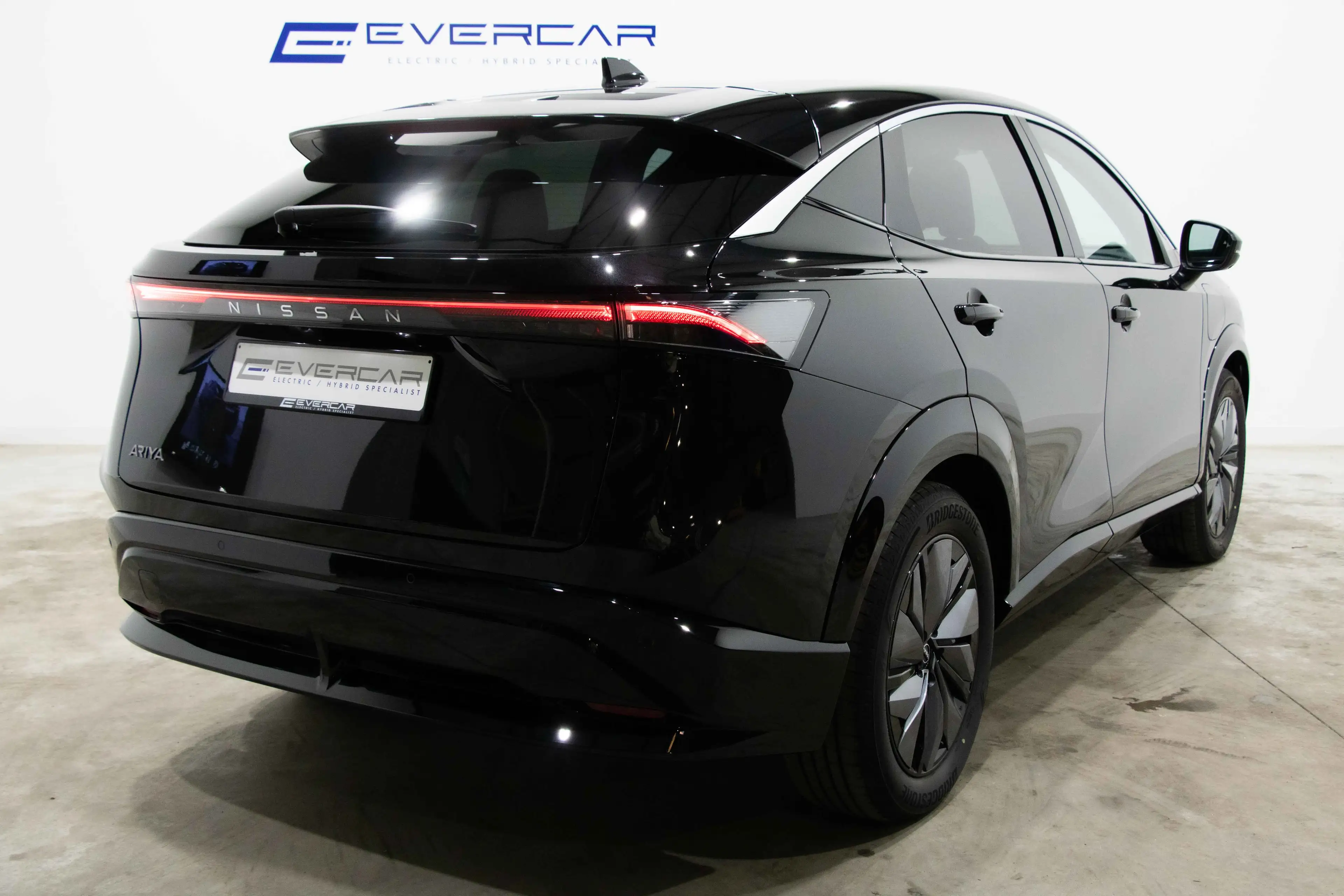 Nissan Ariya ADVANCE 63 KWH ***ELECTRIC SEATS*360°*HEAT PUMP*** — photo 4
