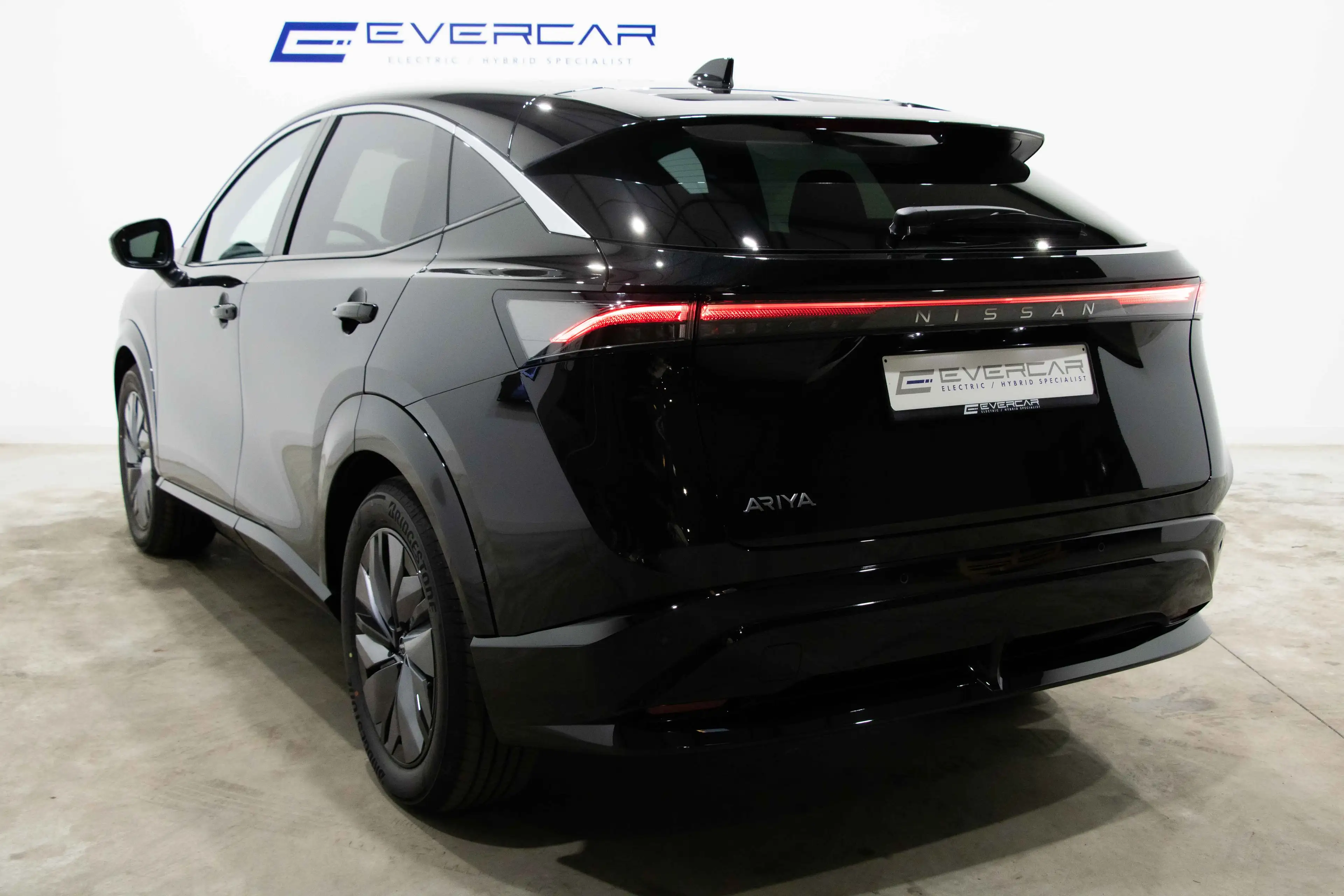 Nissan Ariya ADVANCE 63 KWH ***ELECTRIC SEATS*360°*HEAT PUMP*** — photo 6