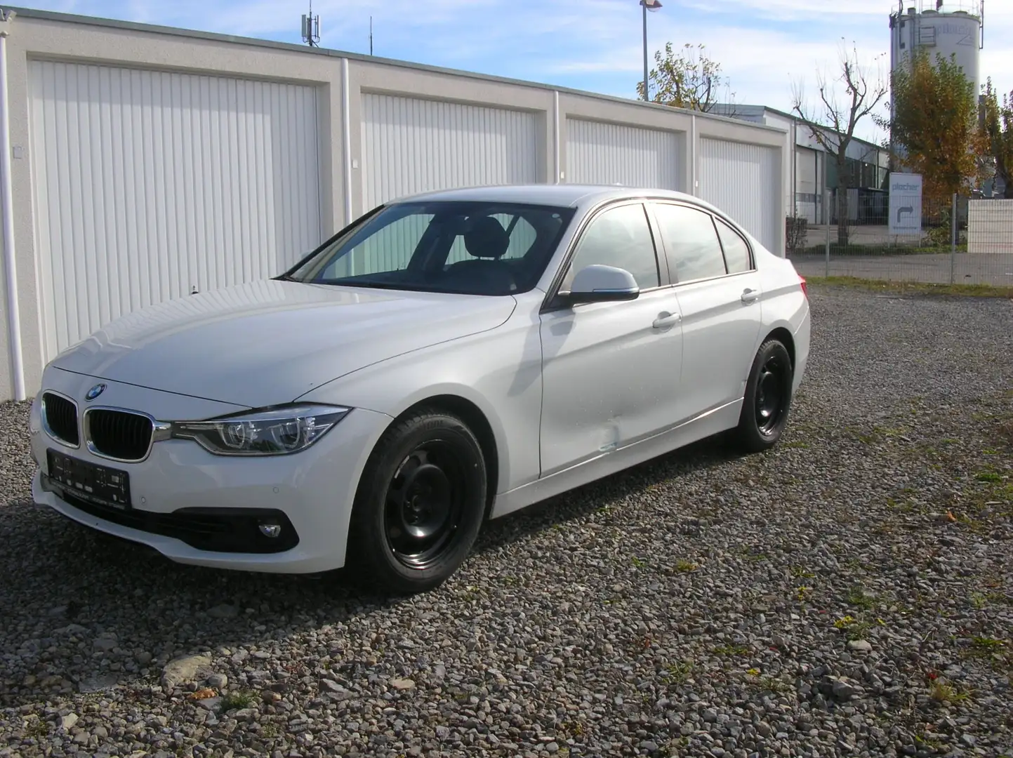 BMW 320 320 i Advantage - Navi - Klima - PDC - 1.Hand Weiß - 1