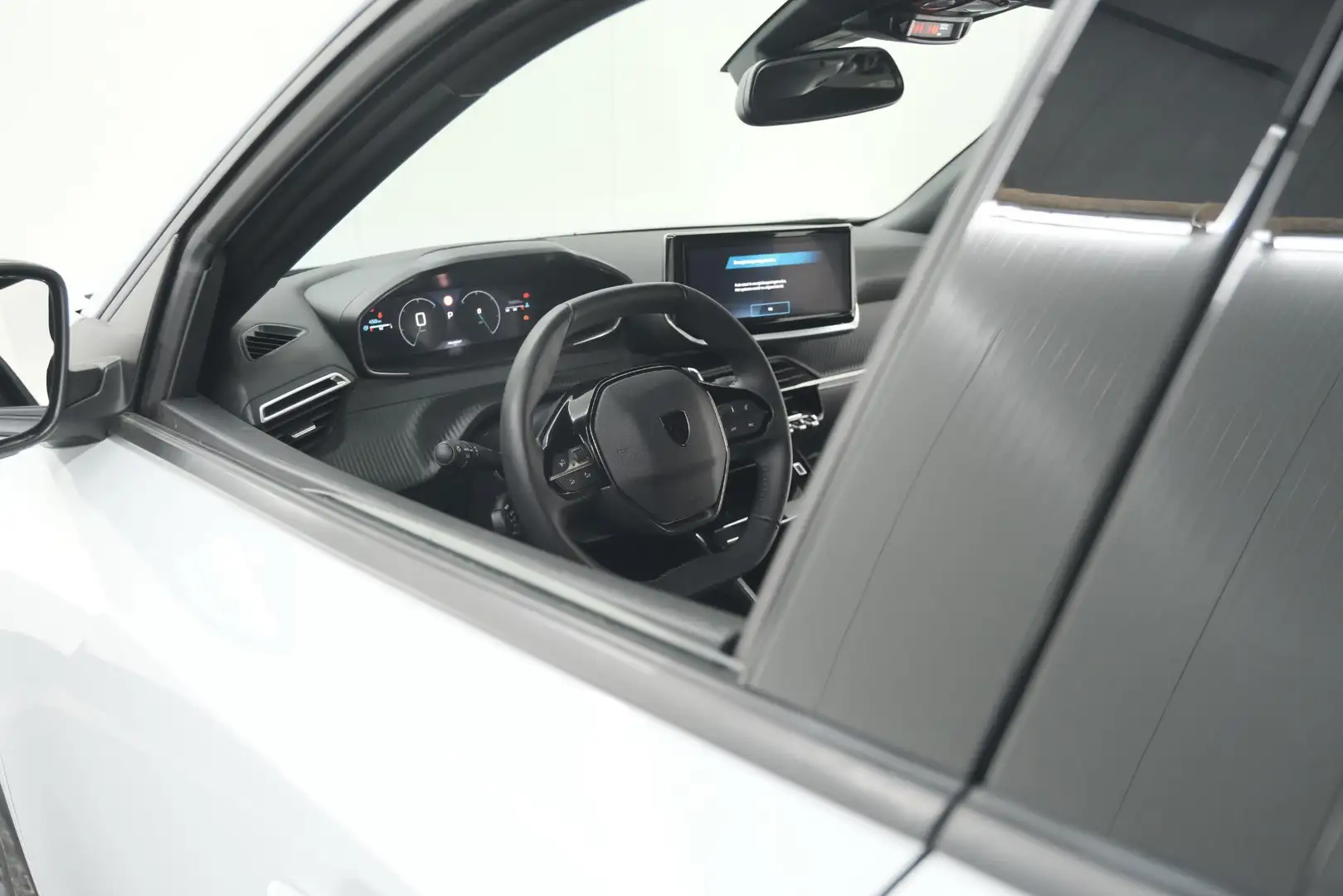 Peugeot 2008 PureTech 130 EAT8 Allure | Camera | Navigatie | Ap Blanc - 2