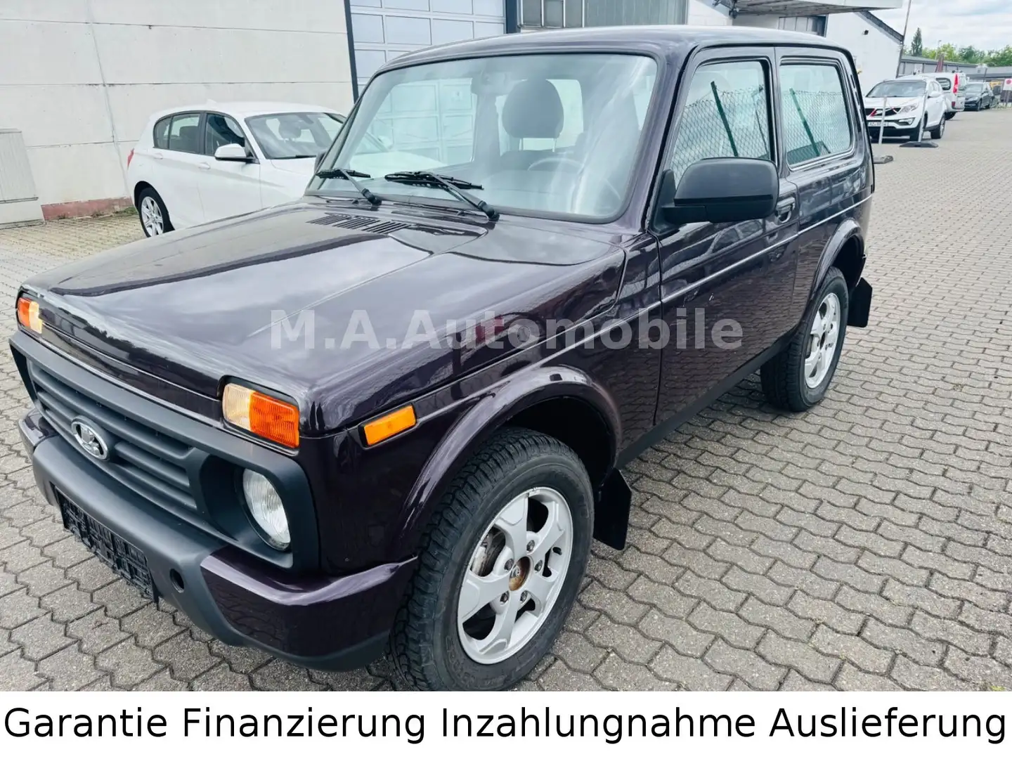 Lada Taiga Urban Plus 4x4 - 1