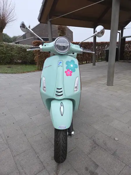 Vespa Primavera 125 - foto 3