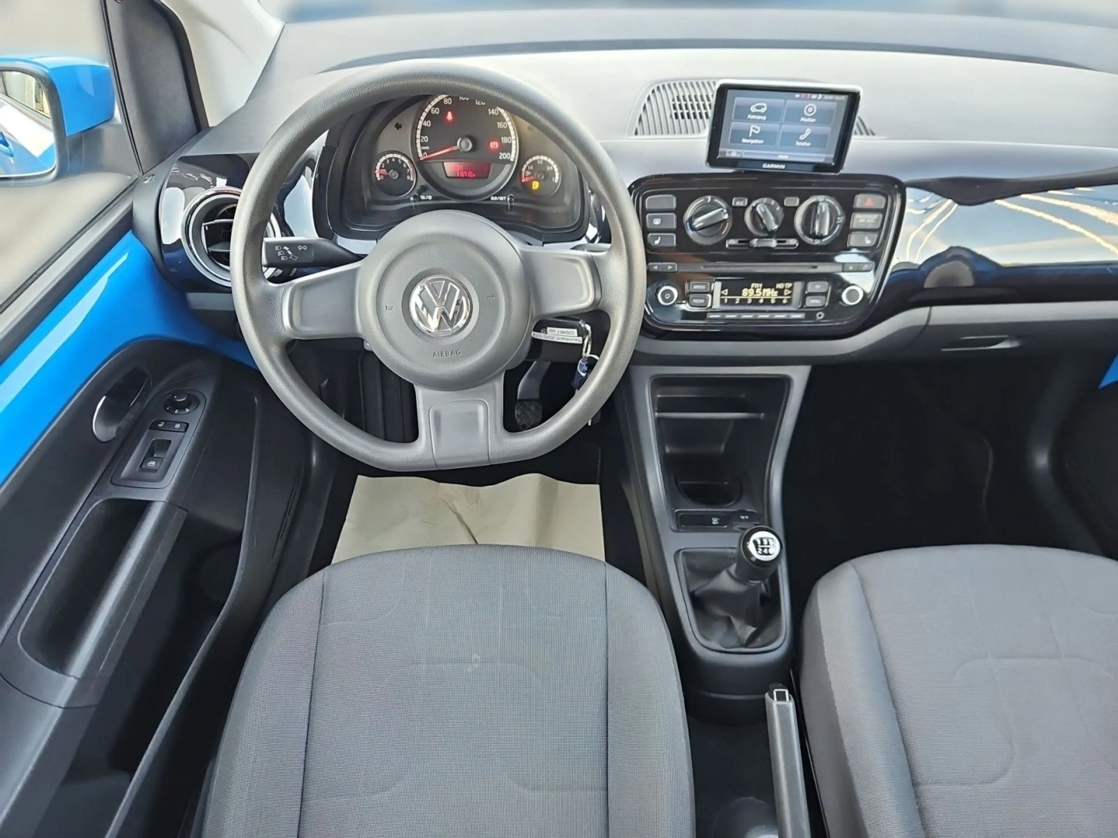 Volkswagen up! Up 1.0 Move Up — photo 10