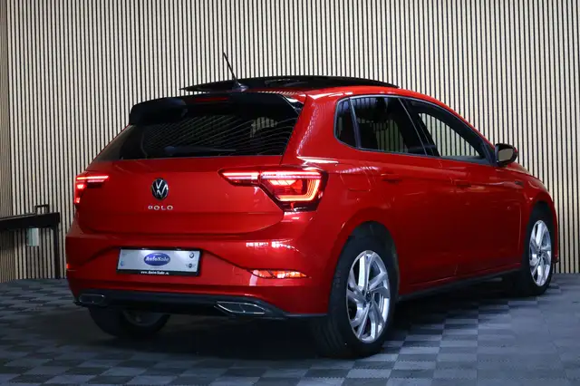 Volkswagen Polo view 3