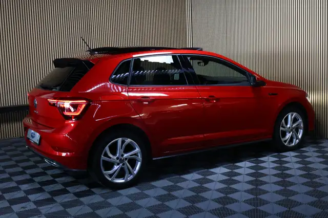 Volkswagen Polo view 6