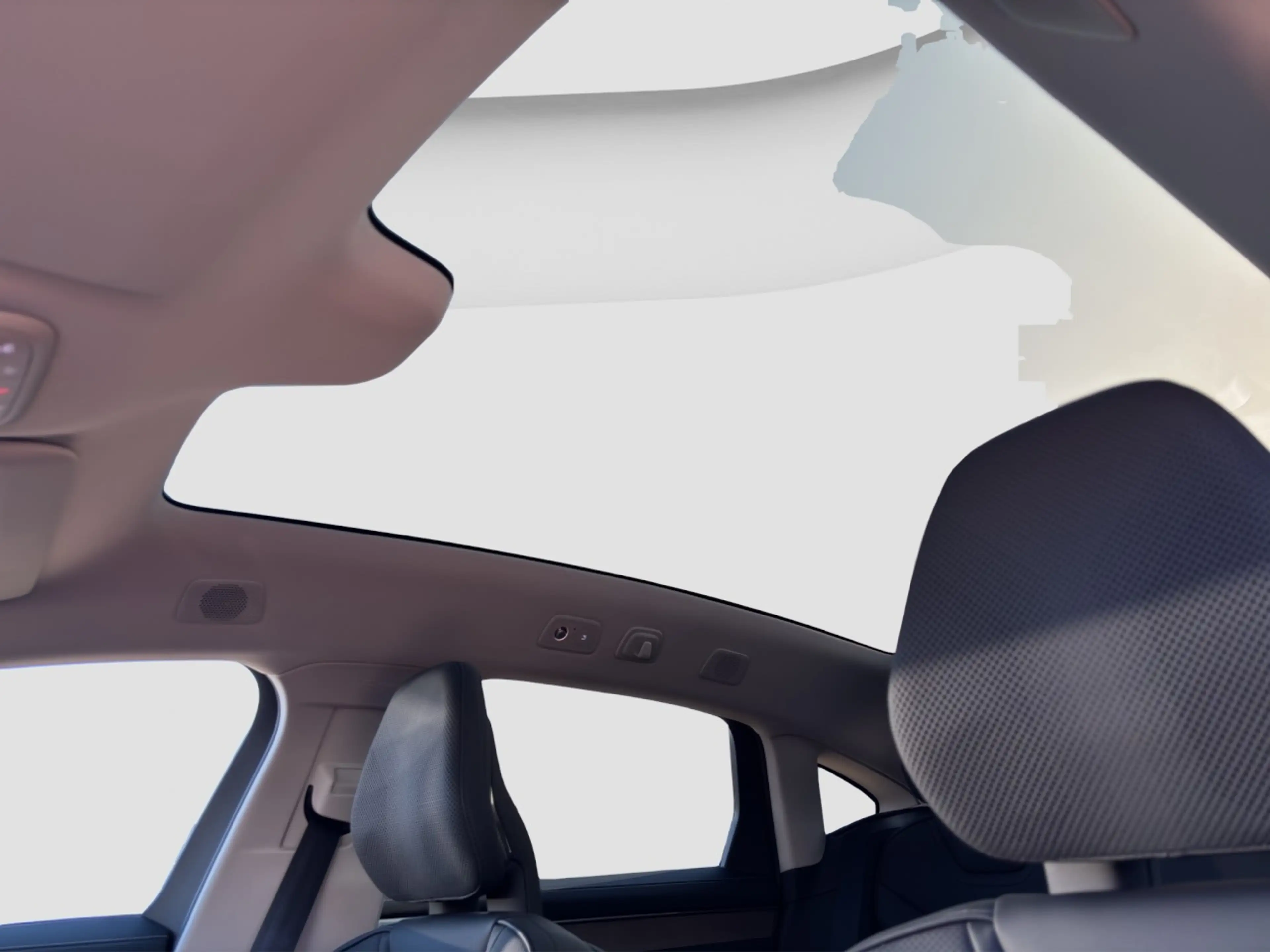 Volvo ES90 Single Motor Ext. Range Ultra/800V/Massage Klima — photo 15