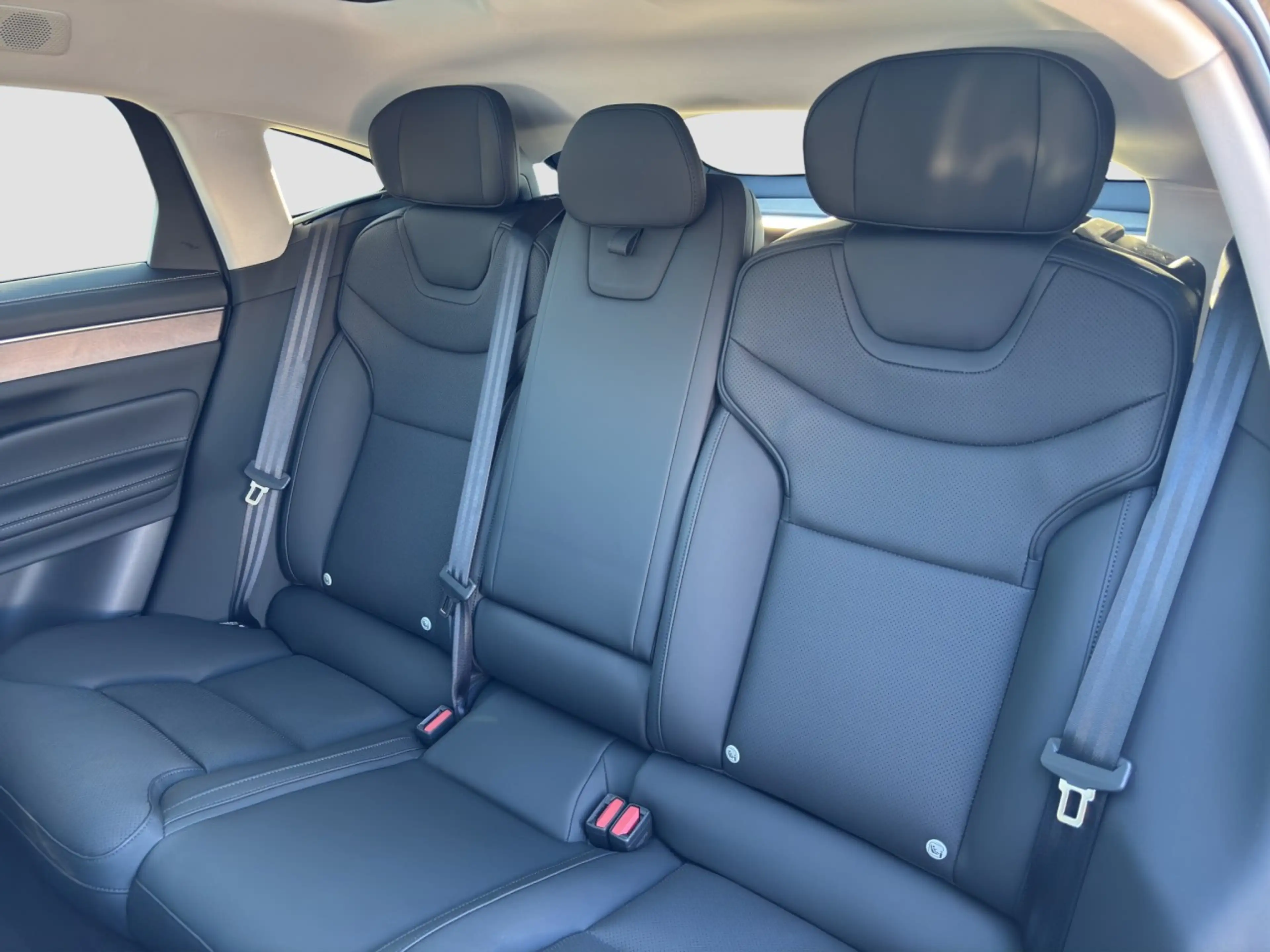 Volvo ES90 Single Motor Ext. Range Ultra/800V/Massage Klima — photo 14