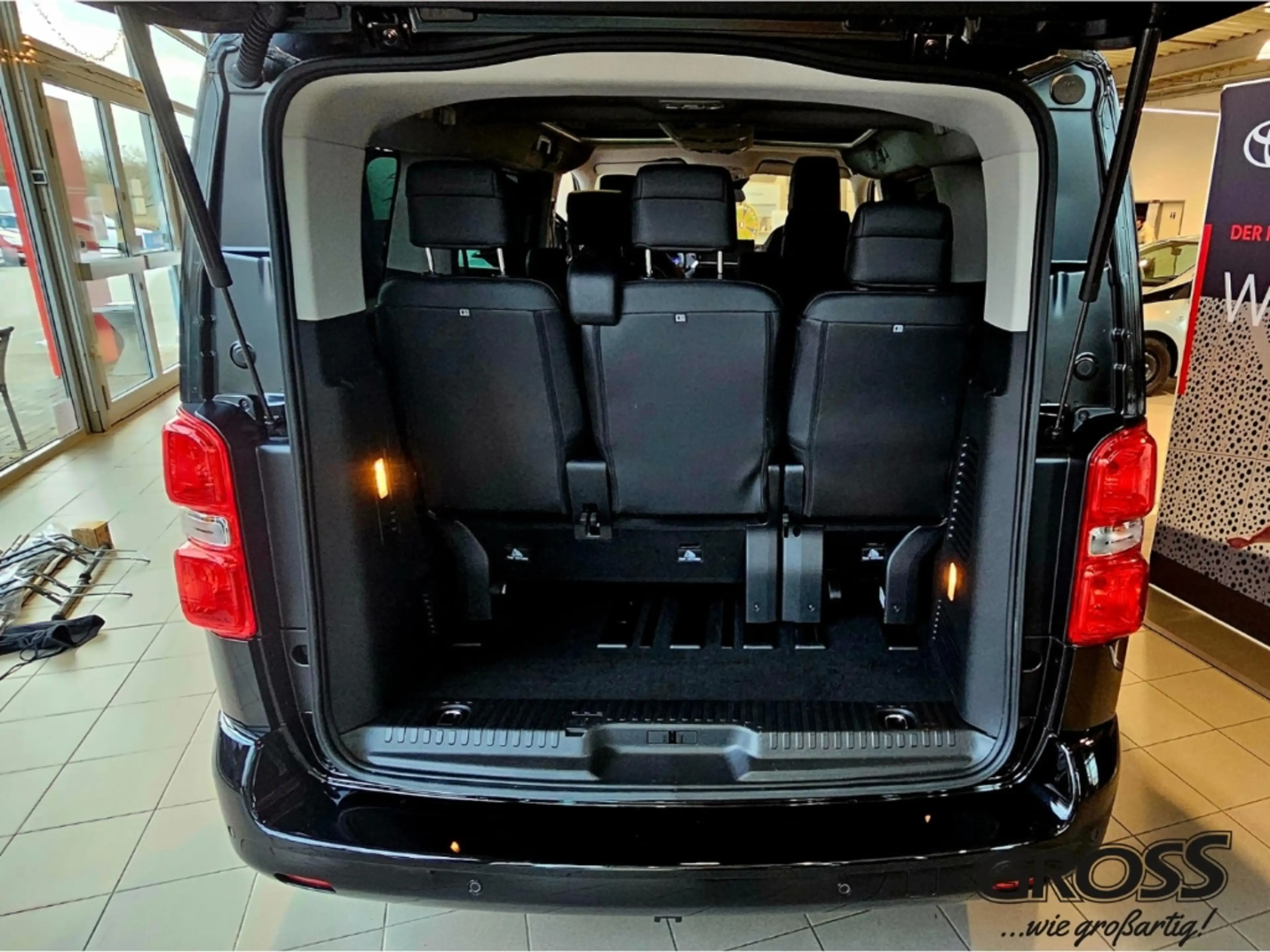 Toyota Proace Verso L1 Lounge 2.0 D-4D EU6e 7-Sitzer HUD AHK-abn — photo 7