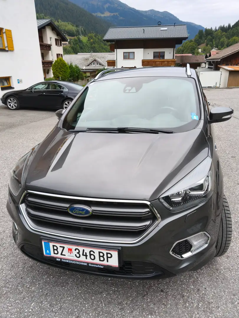 Ford Kuga Kuga 2,0 TDCi Titanium Powershift Aut. AWD Titanium Grau - 1
