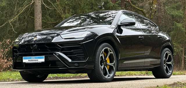 Imagine Lamborghini Urus 4.0 V8 Carbon Panorama Ceramic Nachtsicht