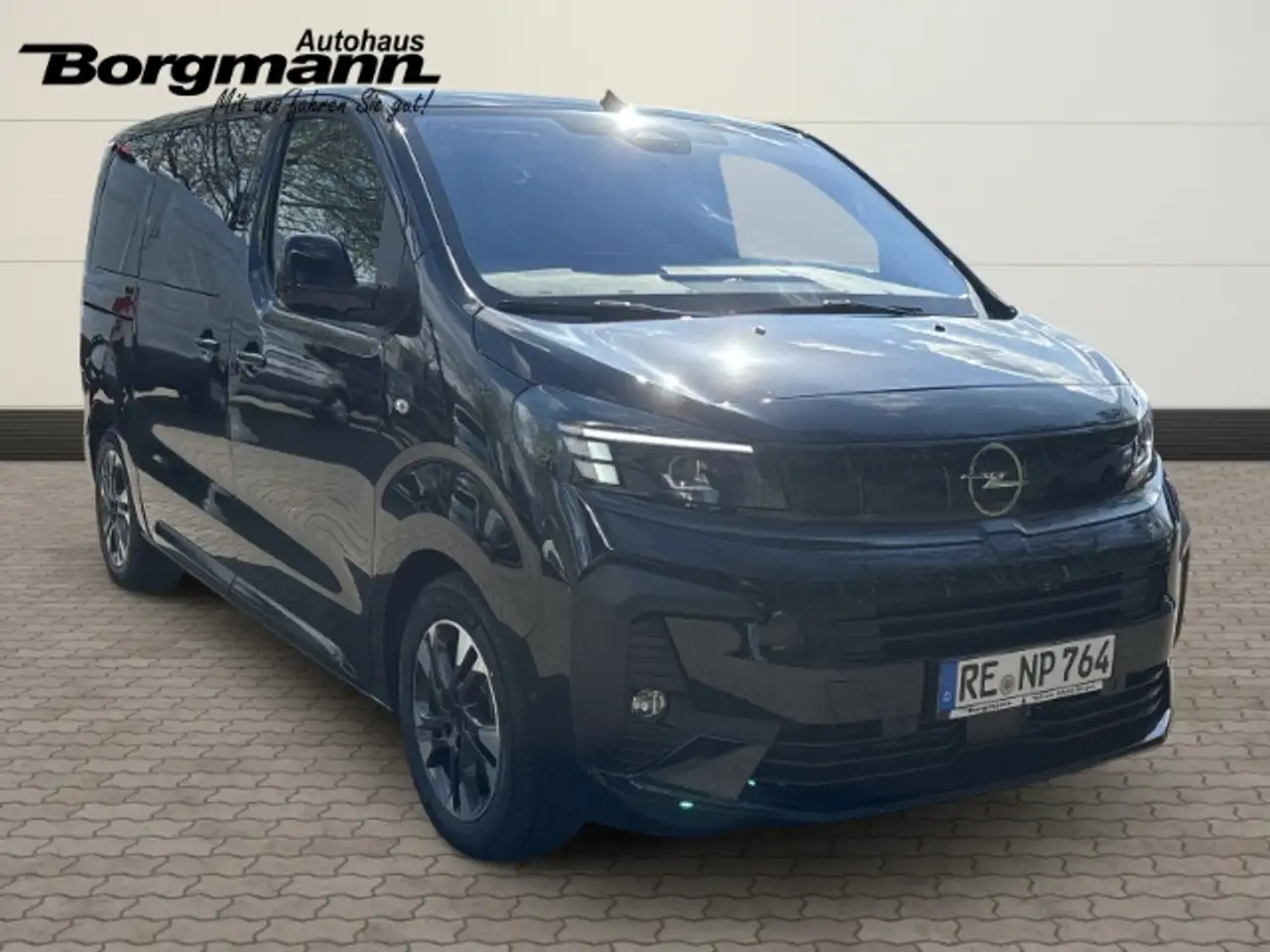 Opel Zafira Life M Edition 2.2 Diesel 180 PS AT-8 Navi AHK LED Appl 3