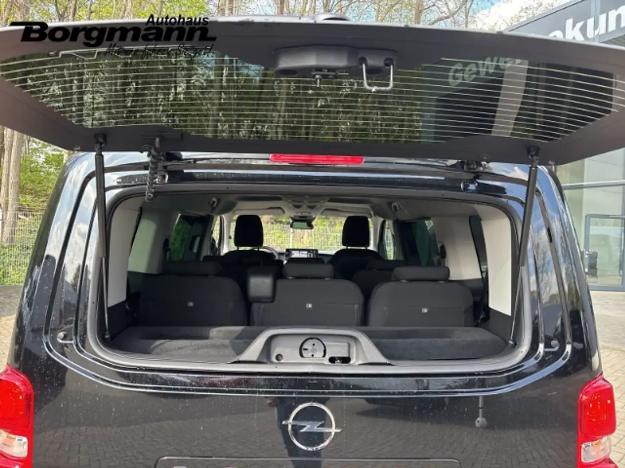 Opel Zafira Life M Edition 2.2 Diesel 180 PS AT-8 Navi AHK LED Appl 8