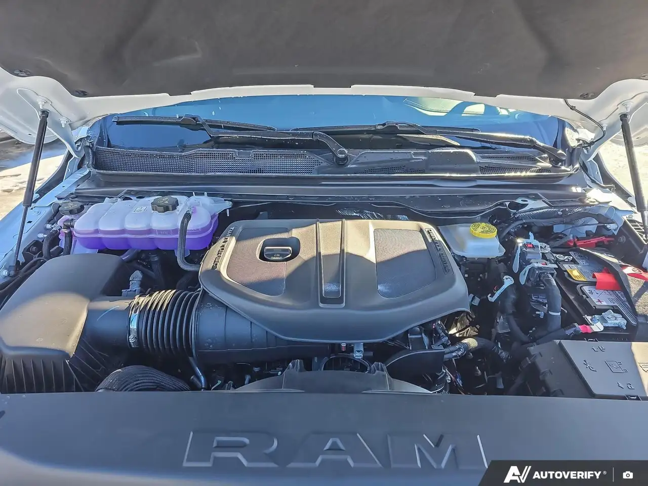RAM 1500 снимка RAM 1500