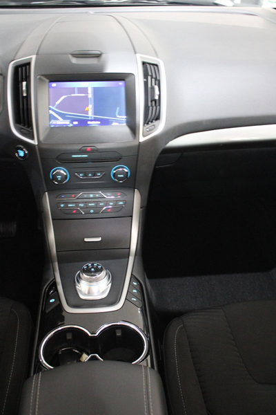 Ford S-Max 2.0 EcoBlue LED NAVI AHK EURO 6 & DPF — photo 6