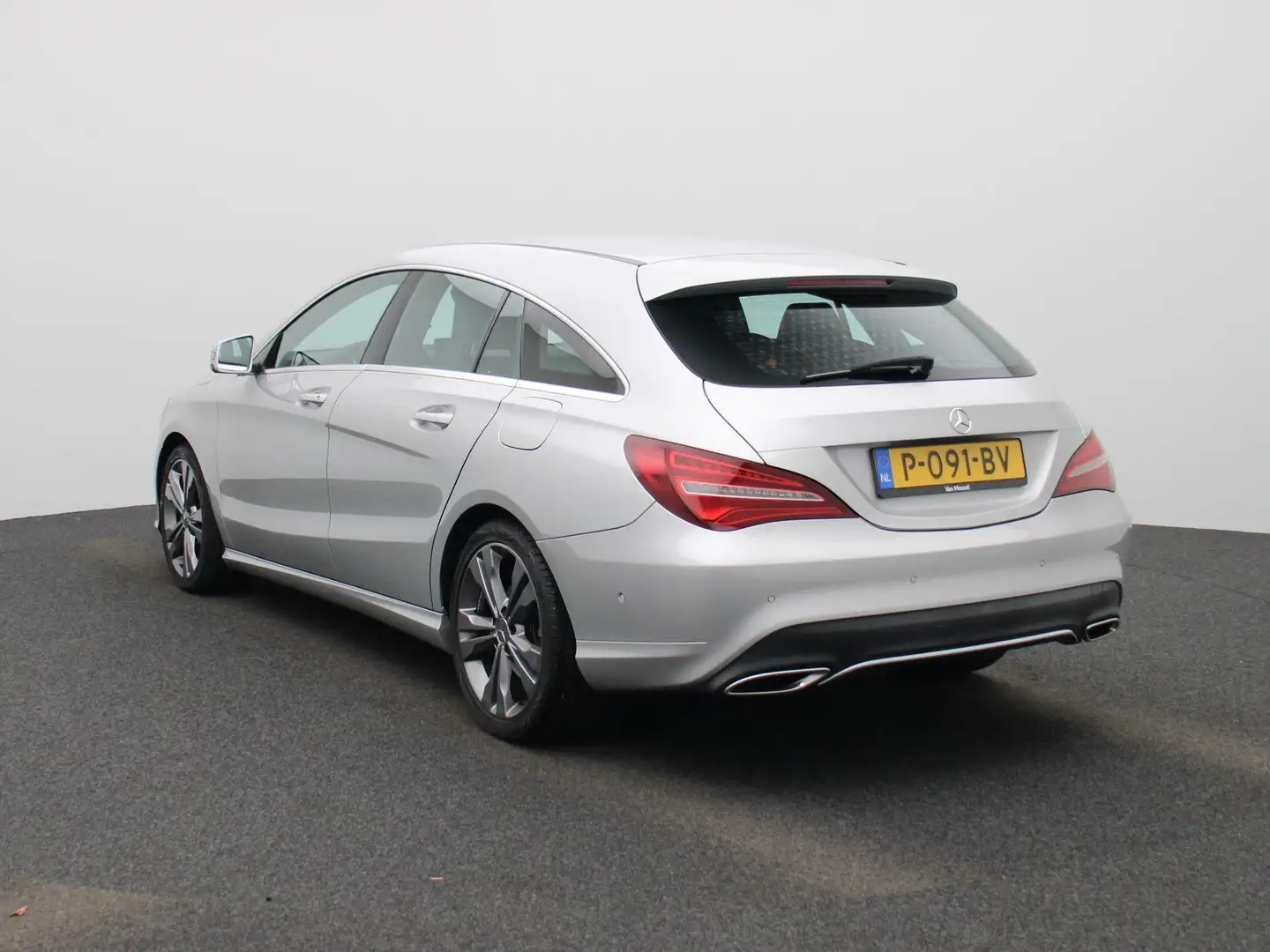 Mercedes-Benz CLA 180 Shooting Brake Business Solution | Automaat | Stoe Grijs - 2