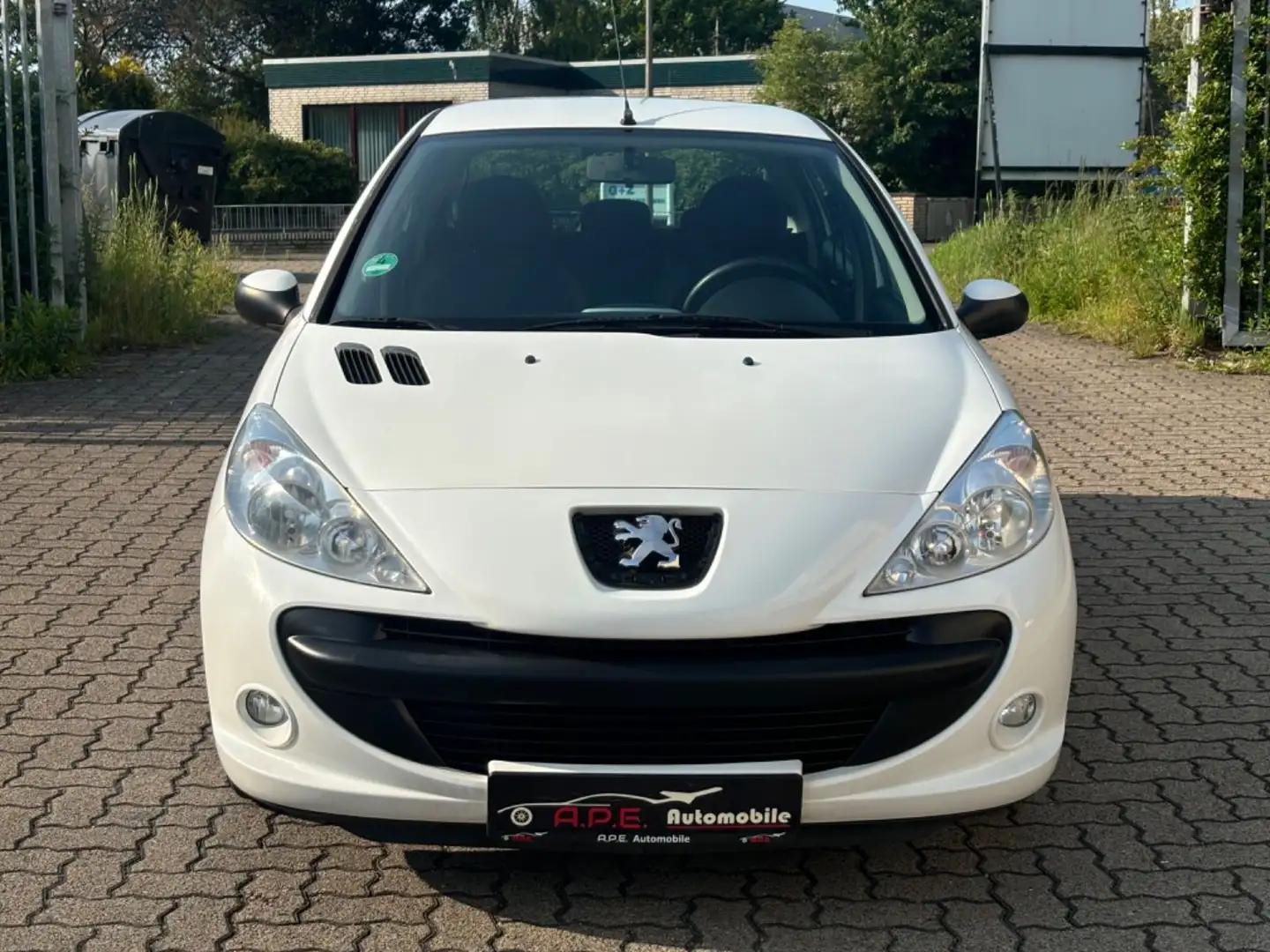 Peugeot 206 + 1.4  Klima TÜV/AU NEU Weiß - 2