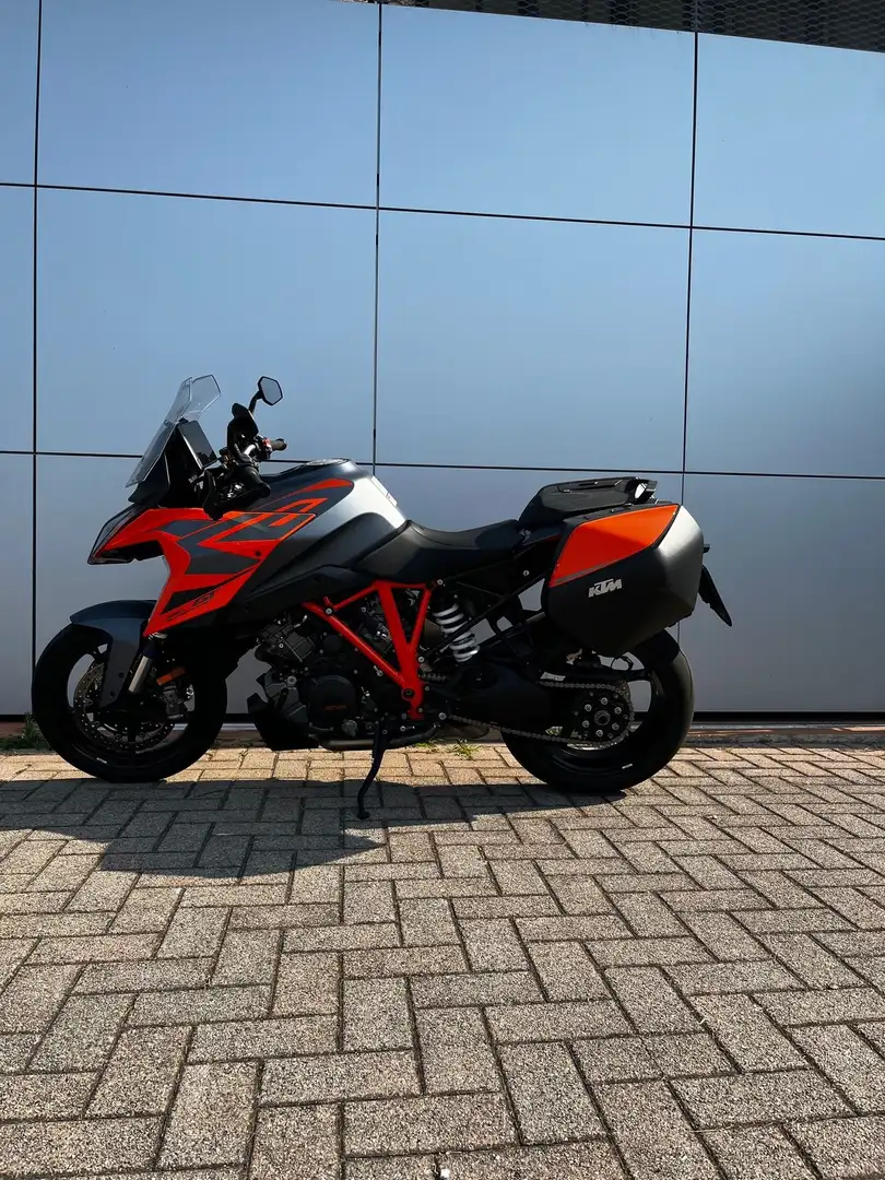 KTM 1290 Super Duke GT - 2