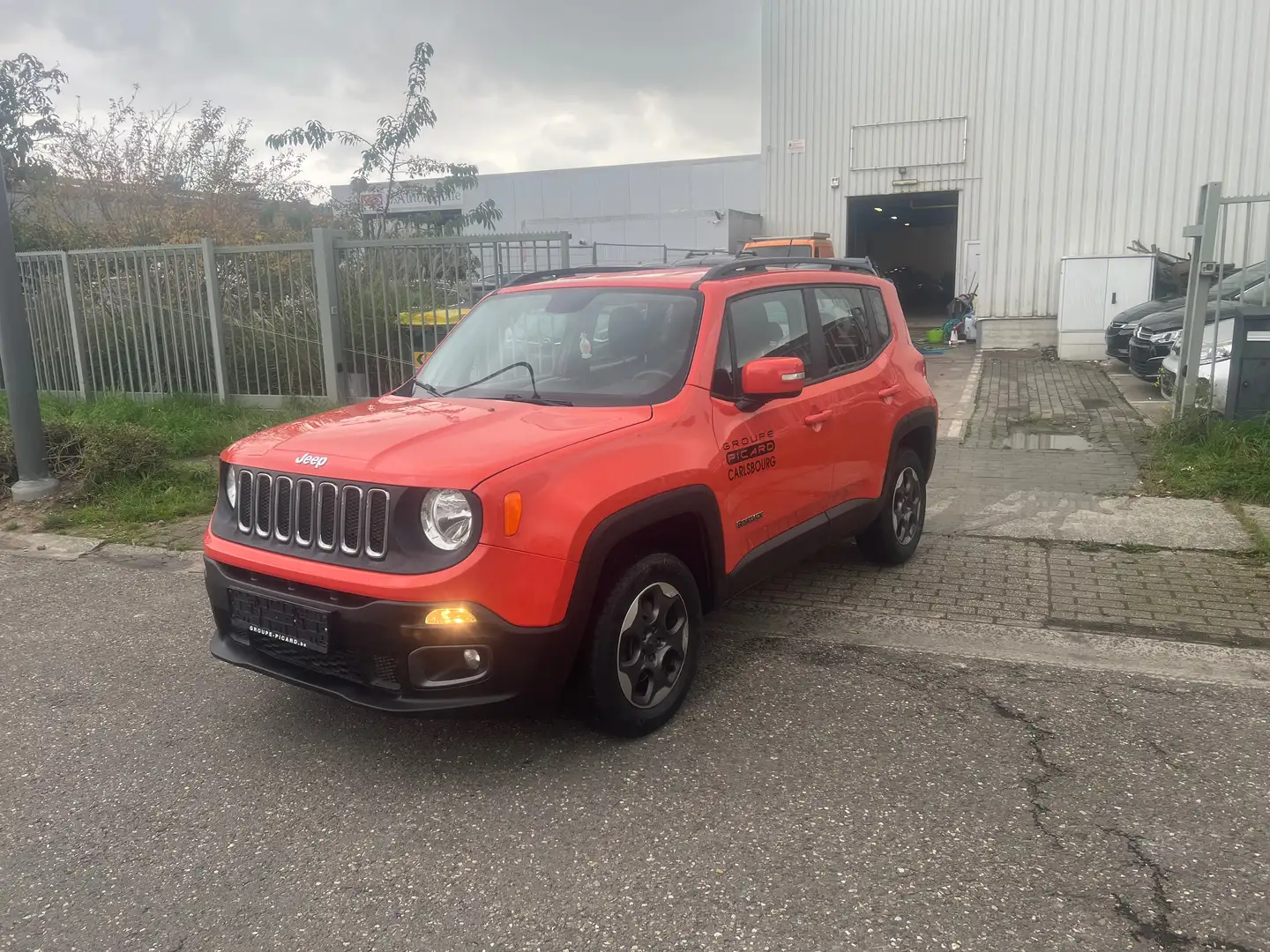 Jeep Renegade 2.0 MJD 4x4 Limited Oranje - 1