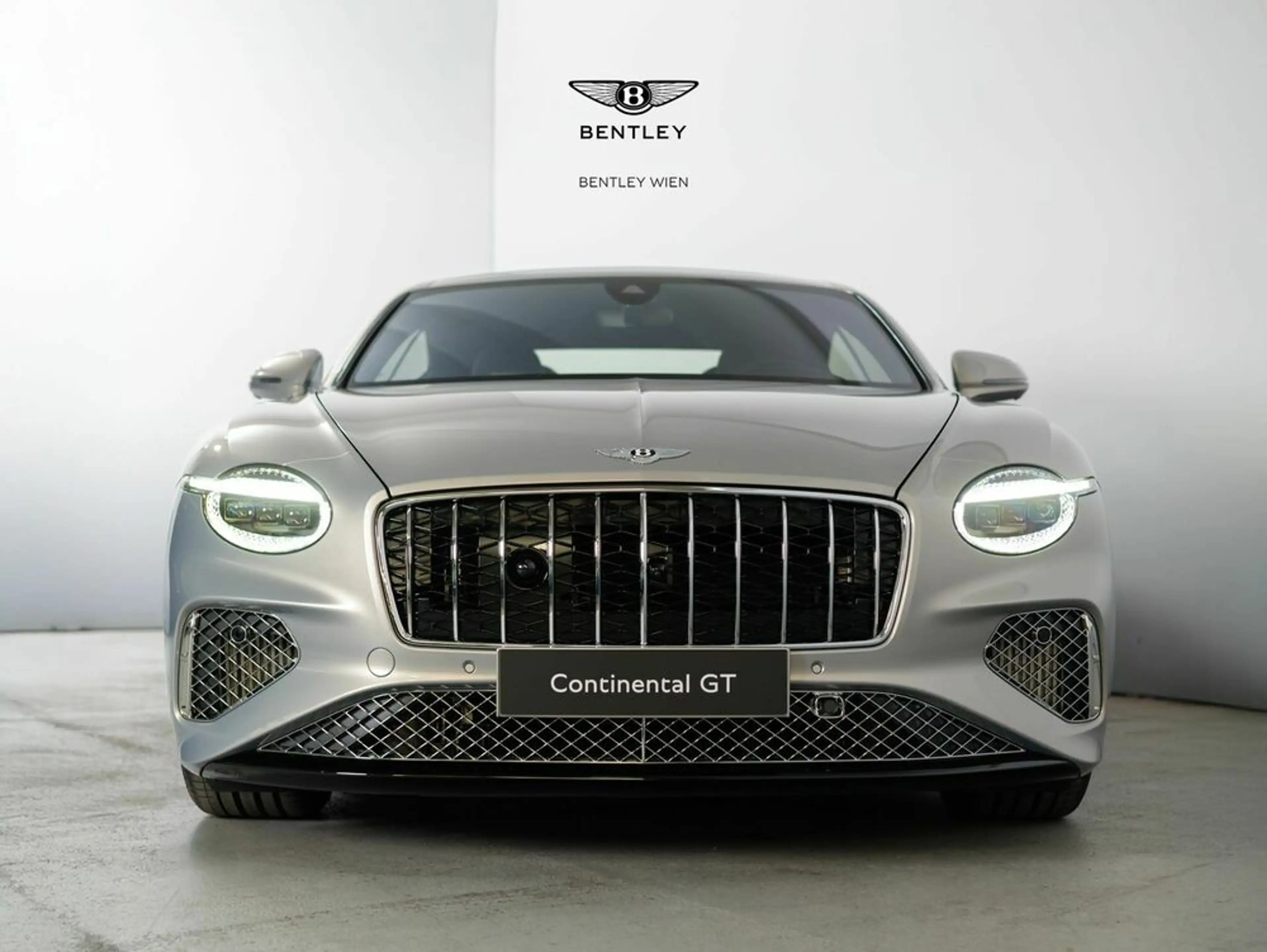 Bentley Continental GT Azure V8 Hybrid — photo 5
