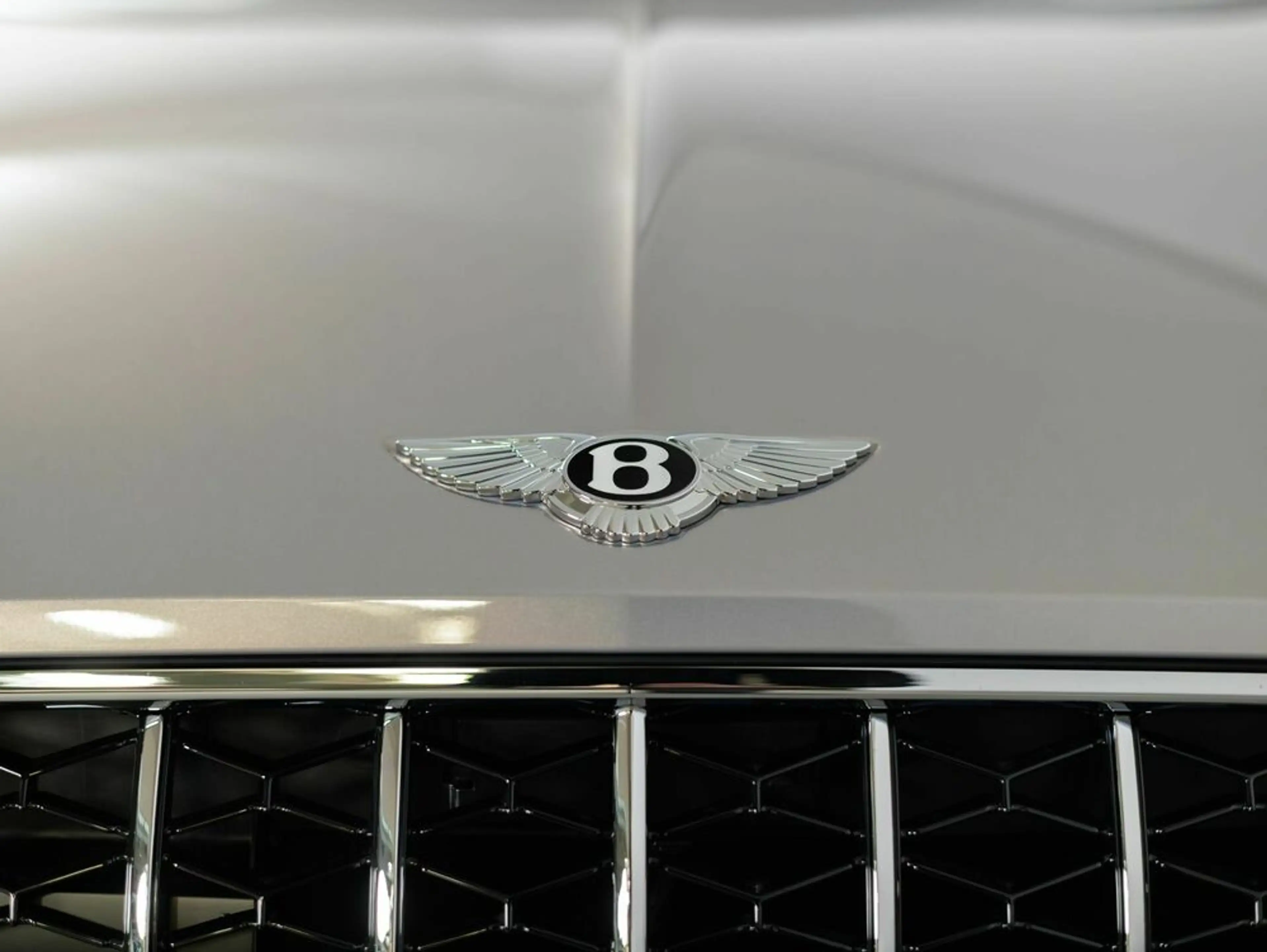 Bentley Continental GT Azure V8 Hybrid — photo 14