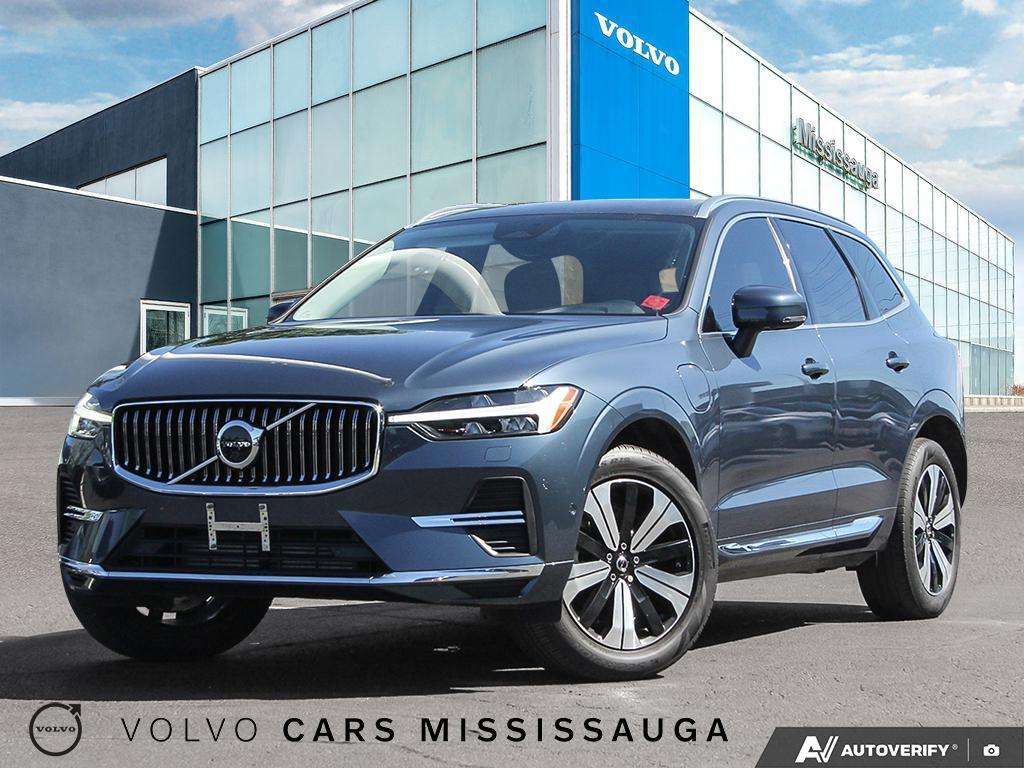 2023 Volvo XC60 Plus Bright Theme