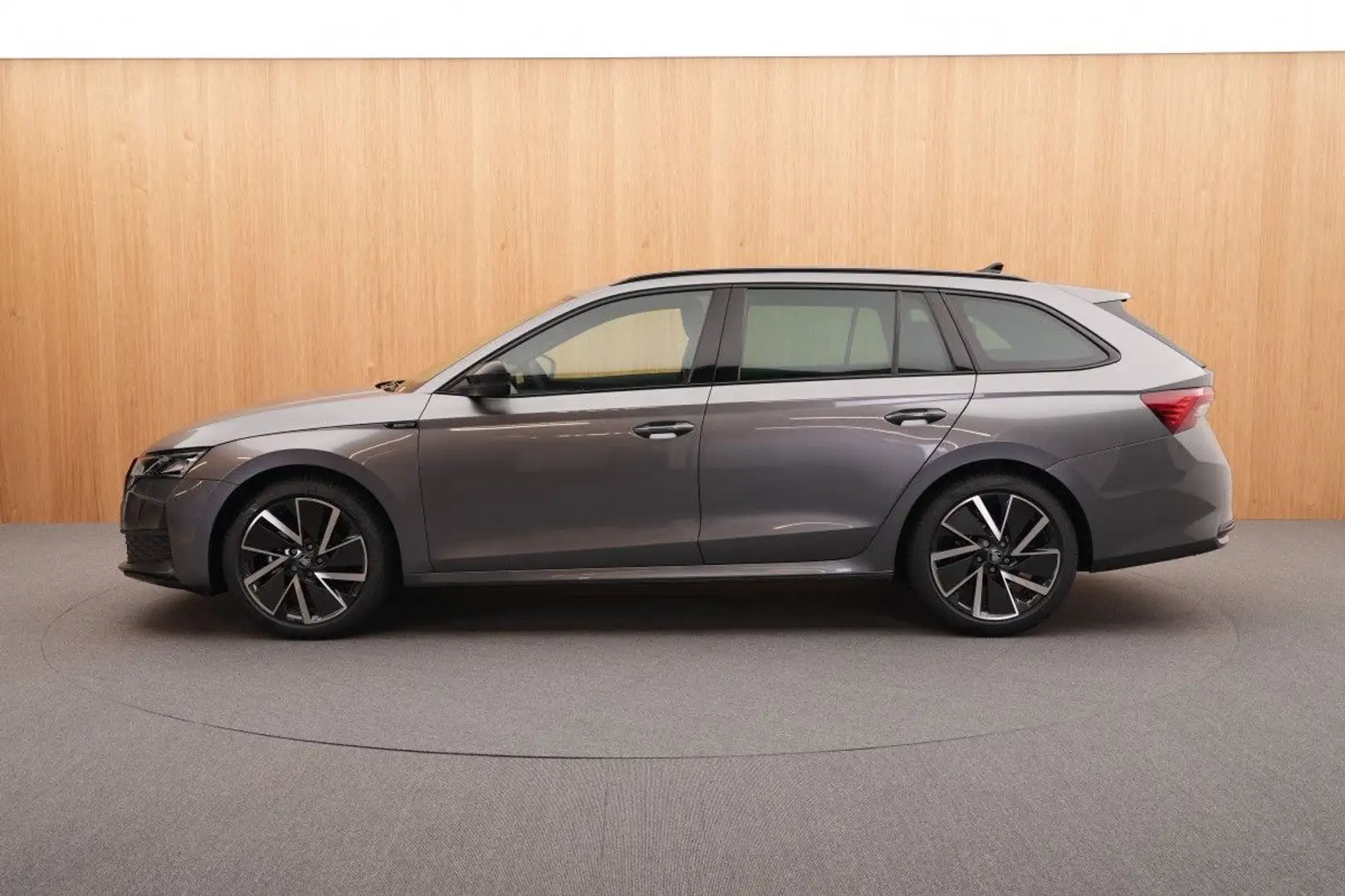 Skoda Octavia 2.0 TDI 110kW DSG SportlineCombi Matrix Grau - 2