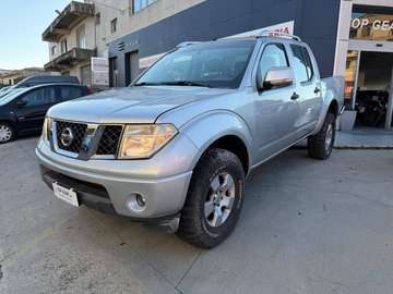 Navara d.cab 2.5 dci Sport 174cv