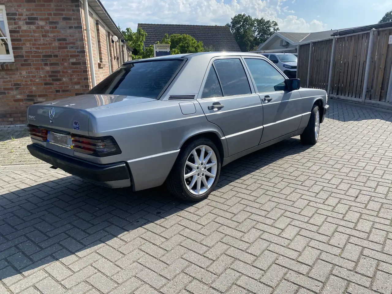 Mercedes-Benz 190 Mercedes 190e 2.0 2000 Vandag, foto 2