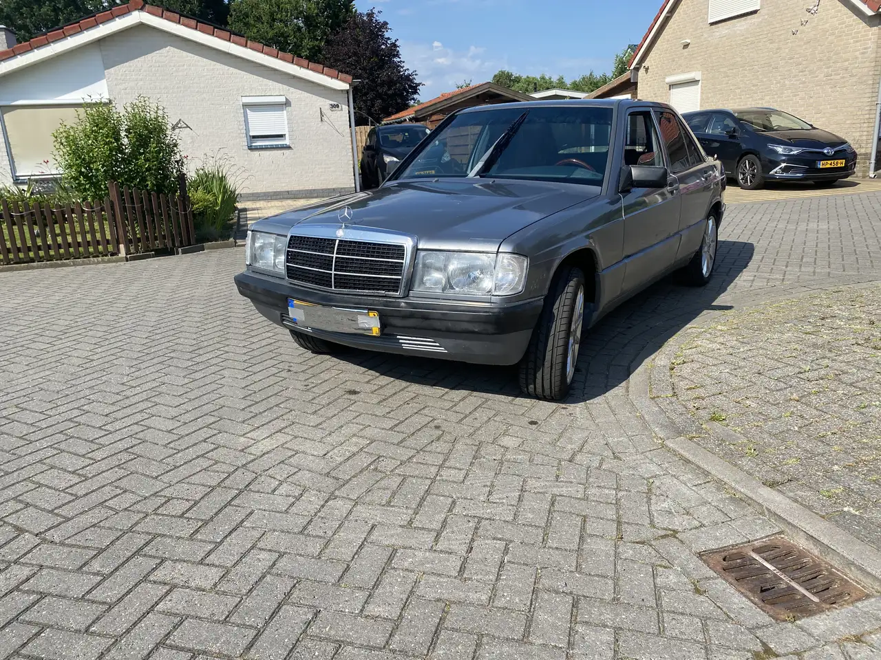 Mercedes-Benz 190 Mercedes 190e 2.0 2000 Vandag, foto 5